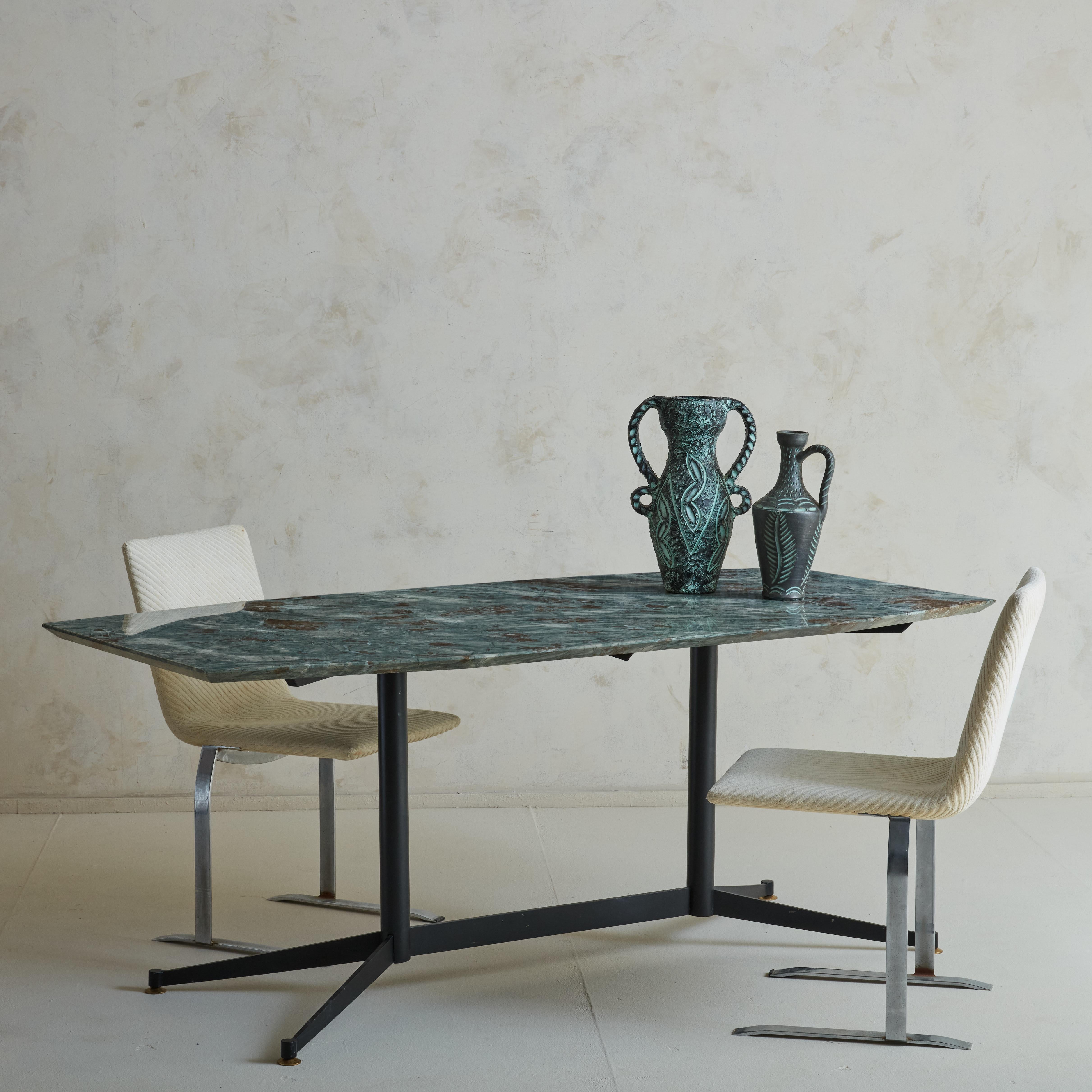 Mid-Century Modern Green Marble Dining Table in the Style of Ignazio Gardella For Sale