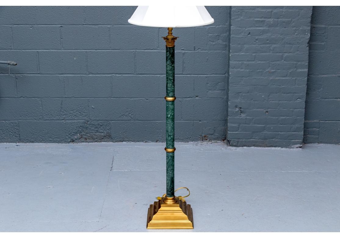 Lampada da terra in marmo verde con paralume in vendita 4