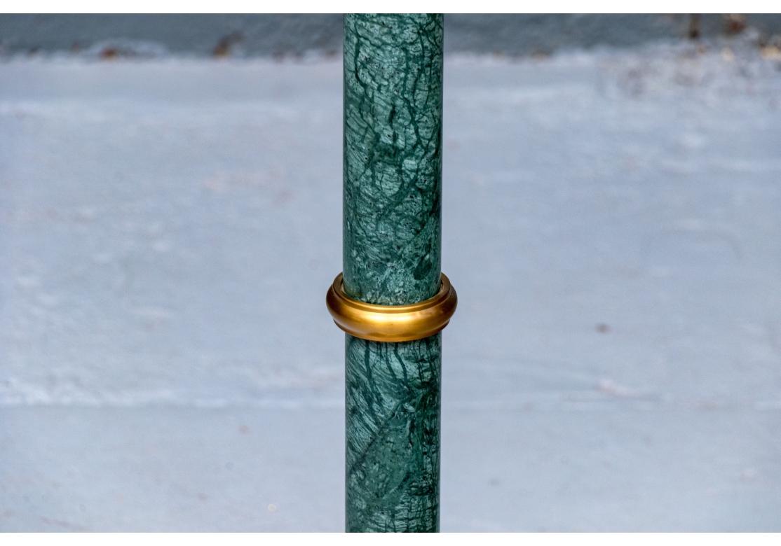 Lampada da terra in marmo verde con paralume in vendita 1