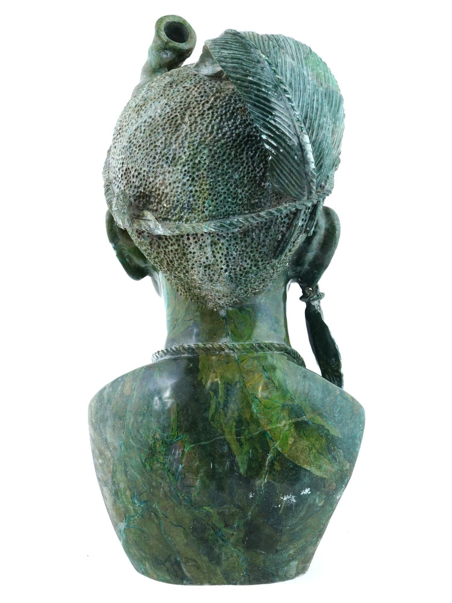 Green Marble Male Bust by Edward Ndoro of Zimbabwe In Good Condition For Sale In New York, NY