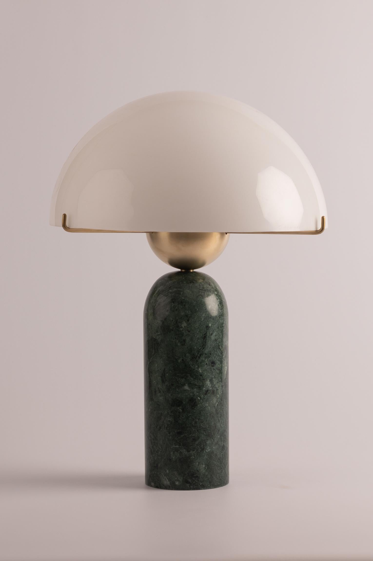 Green Marble Peono Table Lamp by Simone & Marcel
Dimensions: Ø 40.6 x H 61 cm.
Materials: Brass, acrylic and green marble.

Also available in different marble, wood and alabaster options and finishes. Custom options available on request. Please