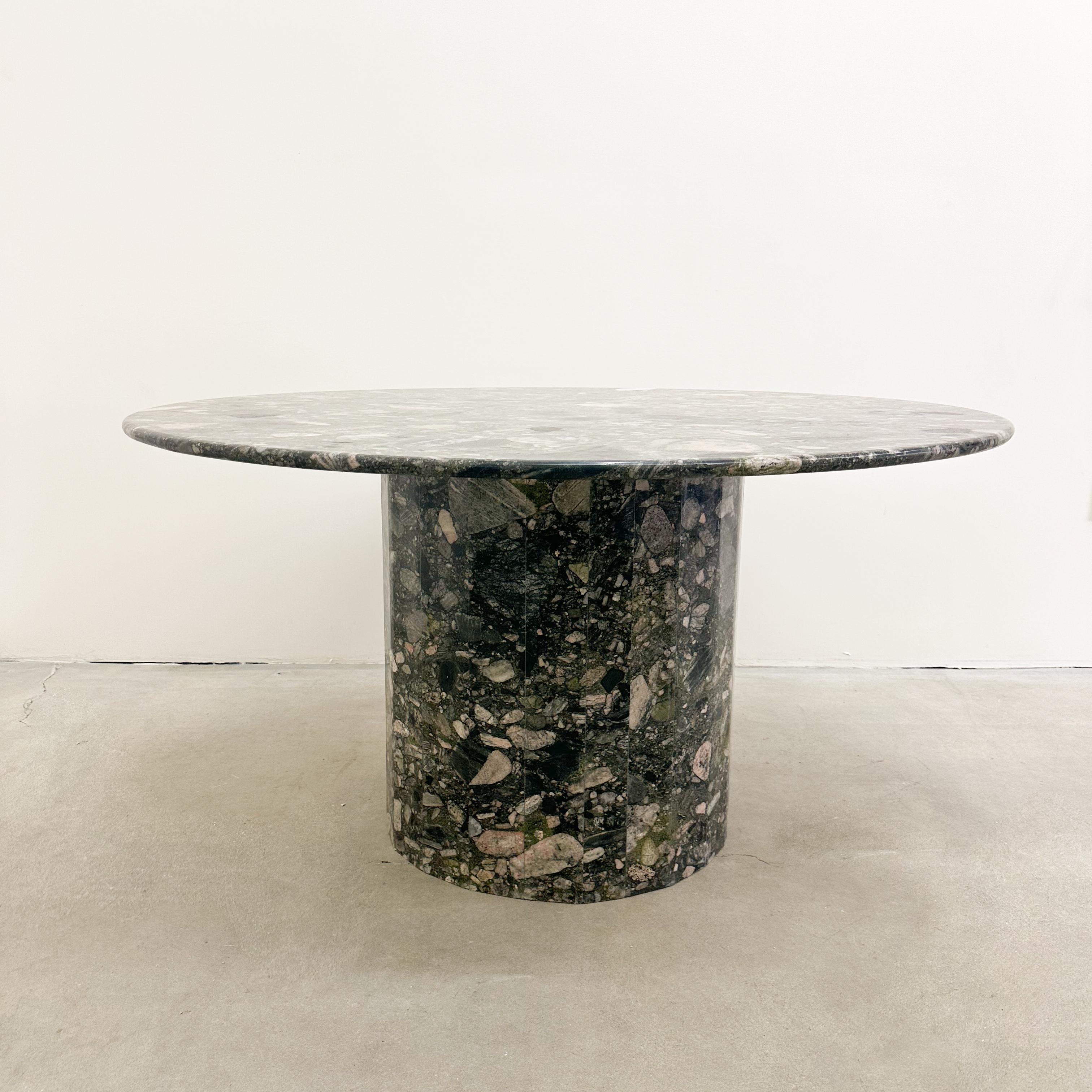Mesa de Comedor Redonda de Mármol Verde Marinace Moderna de Mediados de Siglo Moderno de mediados de siglo en venta