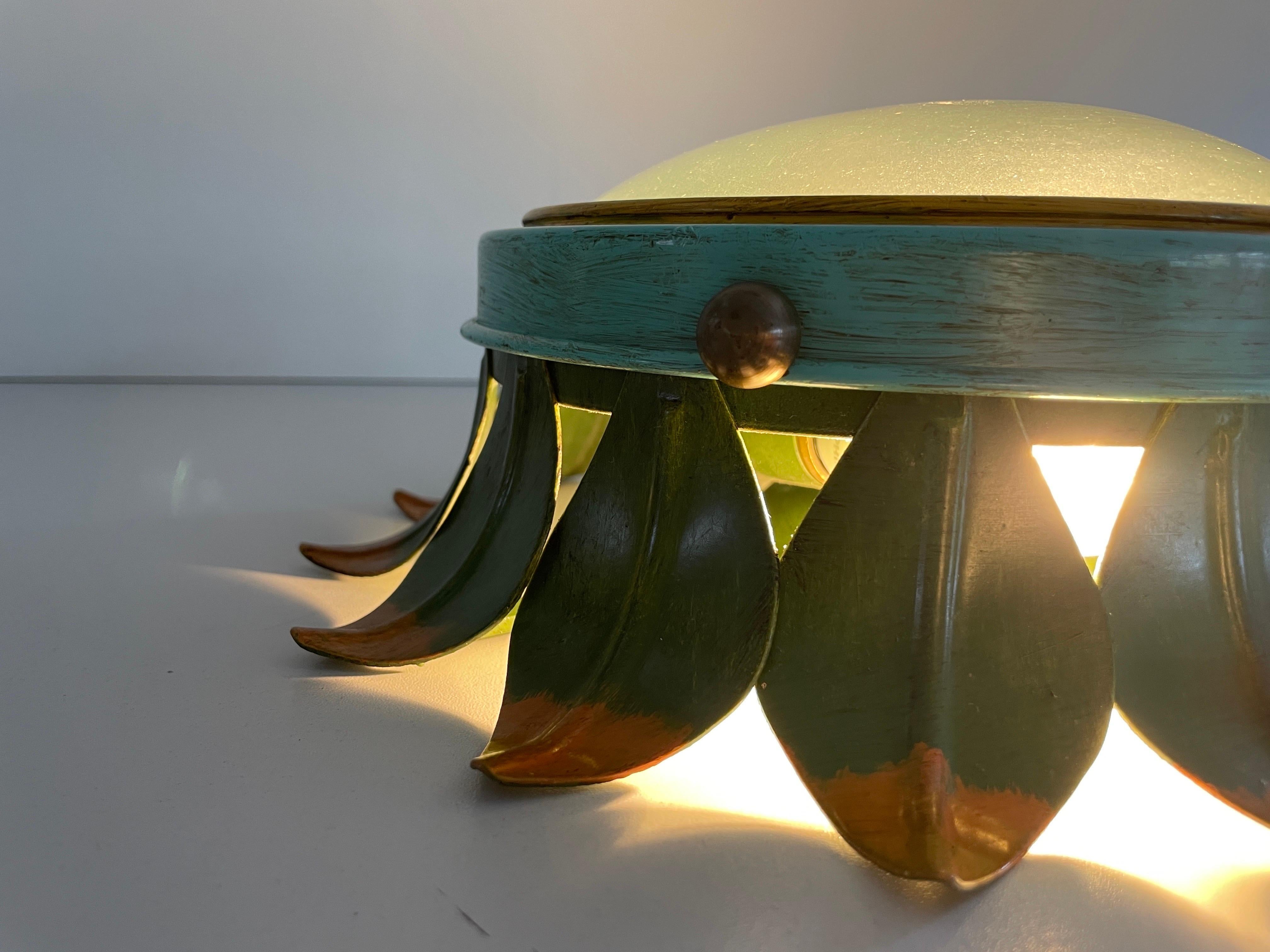 Lampada da incasso in metallo verde e vetro con design a fiori, anni '60, Germania in vendita 8