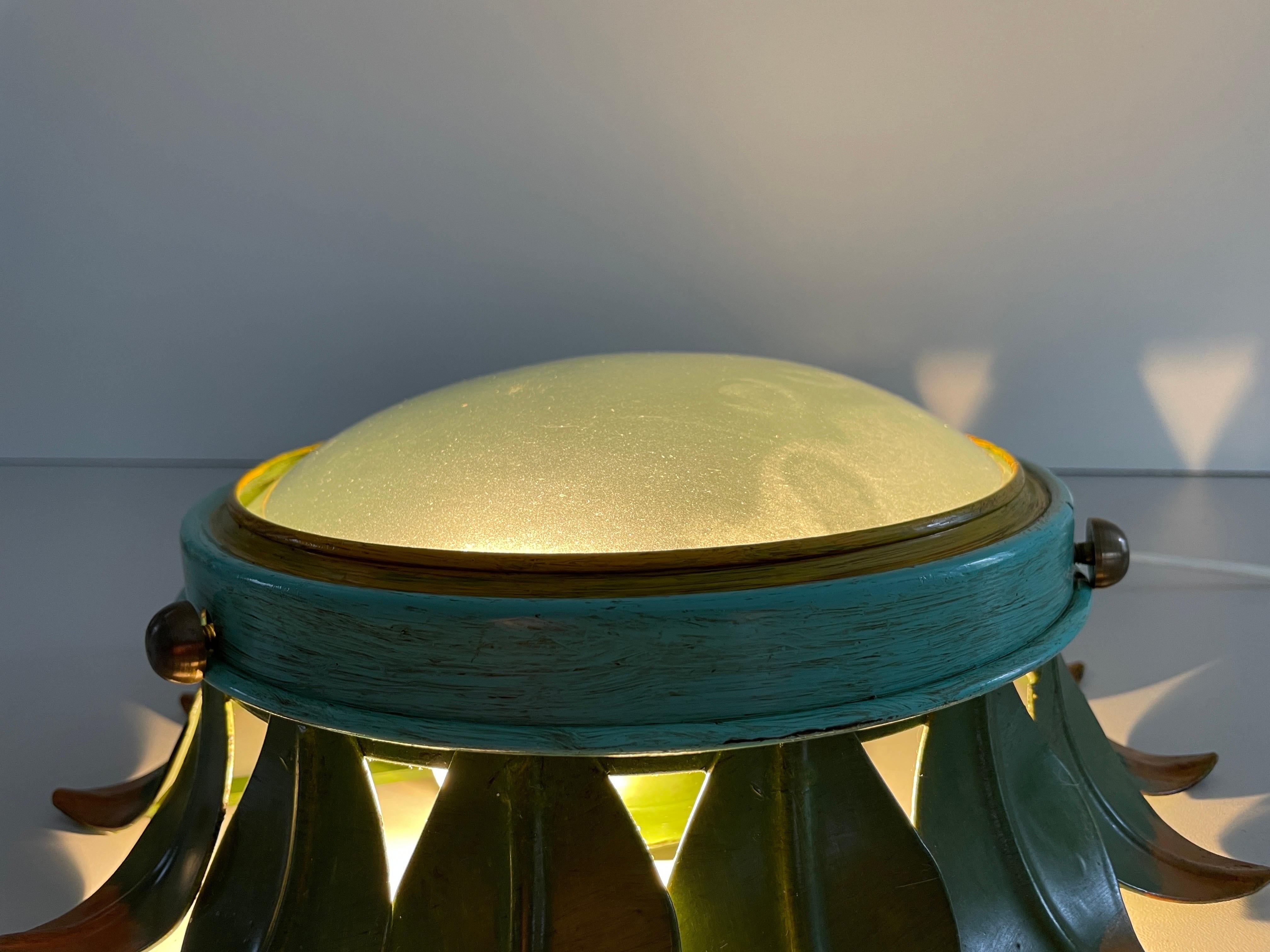 Lampada da incasso in metallo verde e vetro con design a fiori, anni '60, Germania in vendita 10