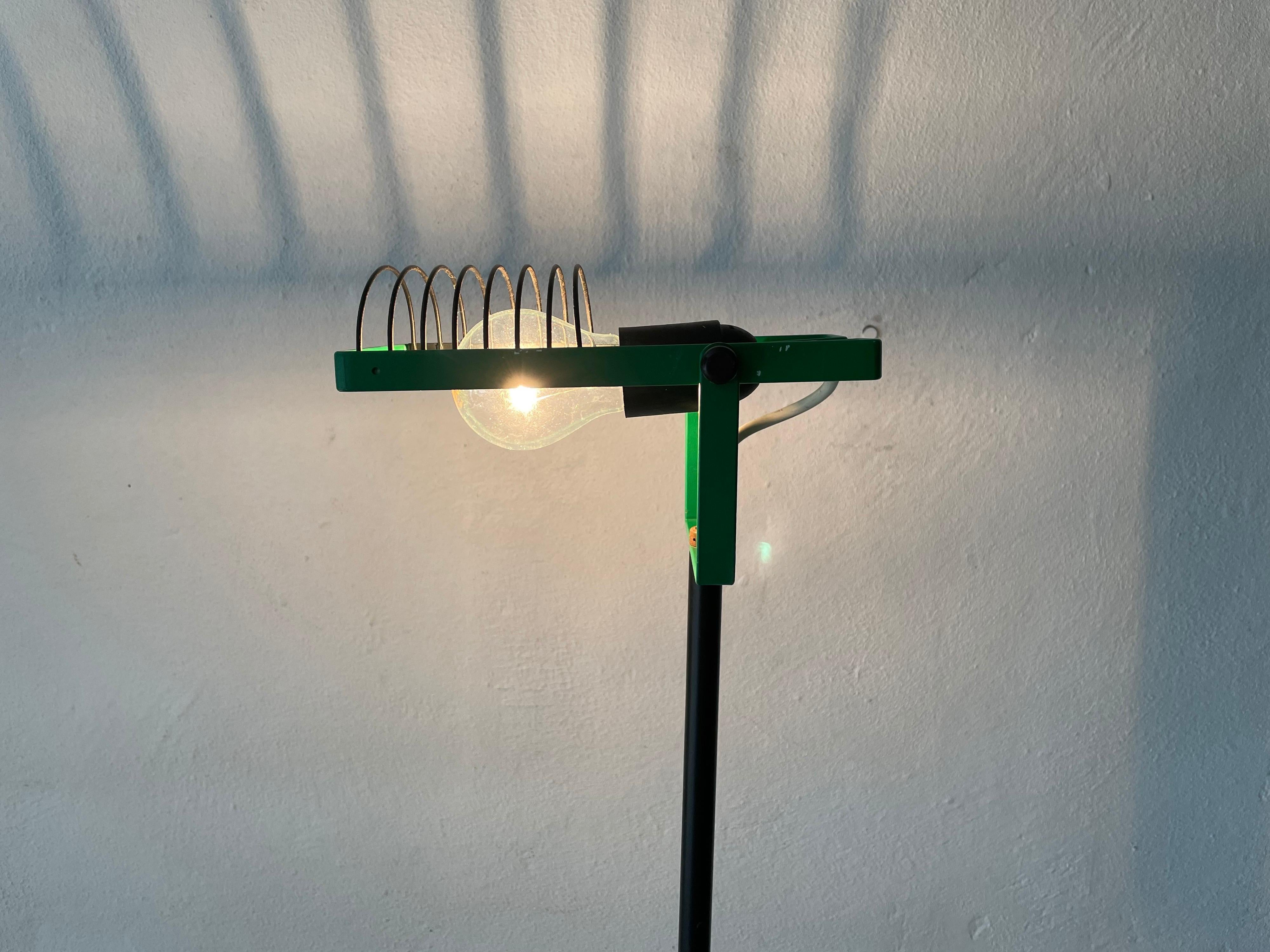 Stehlampe aus grünem Metall von Ernesto Gismondi für Artemide, 1970er Jahre, Italien im Angebot 7