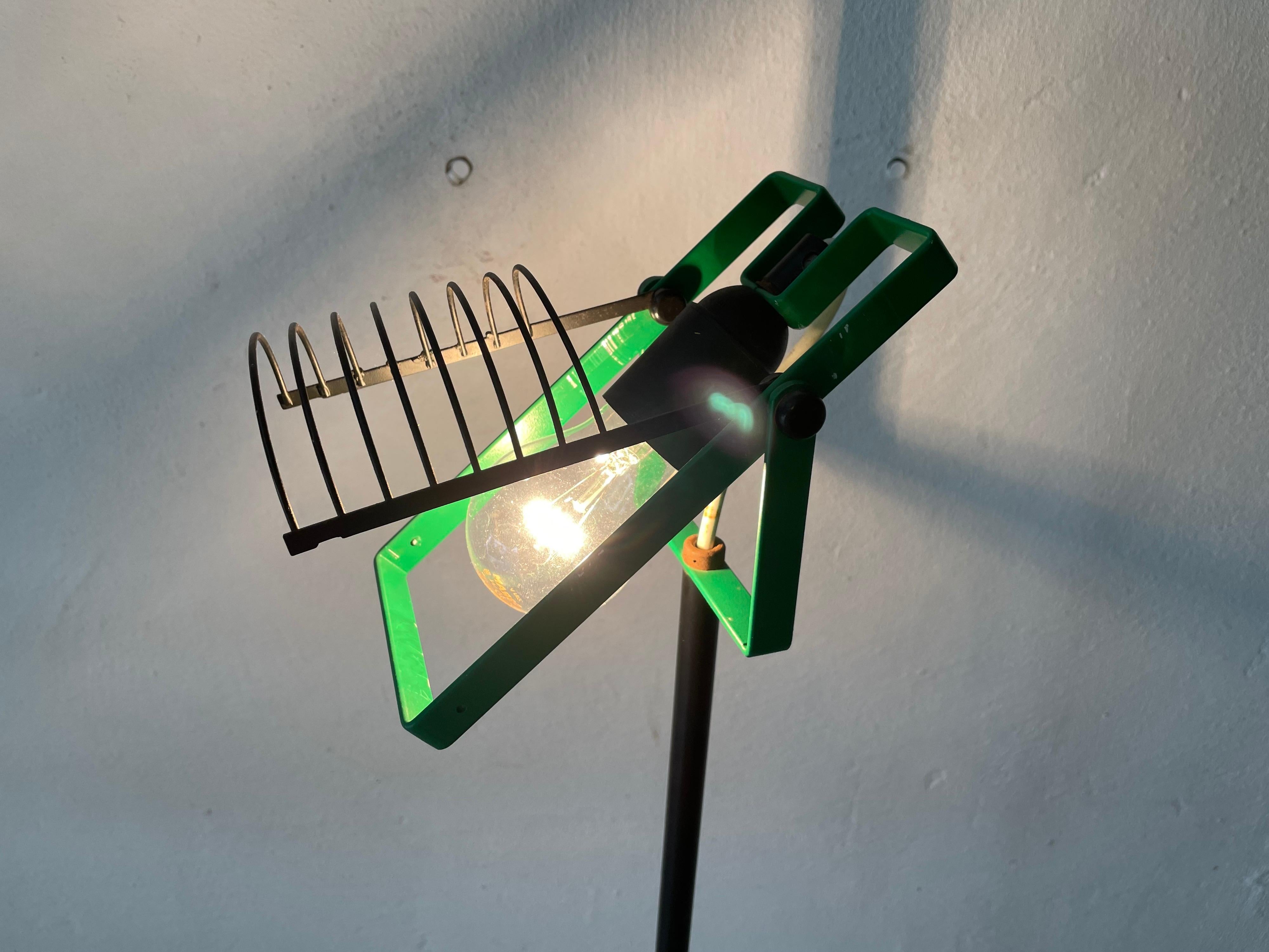 Lampadaire en métal vert d'Erno Gismondi pour Artemide, 1970, Italie en vente 7