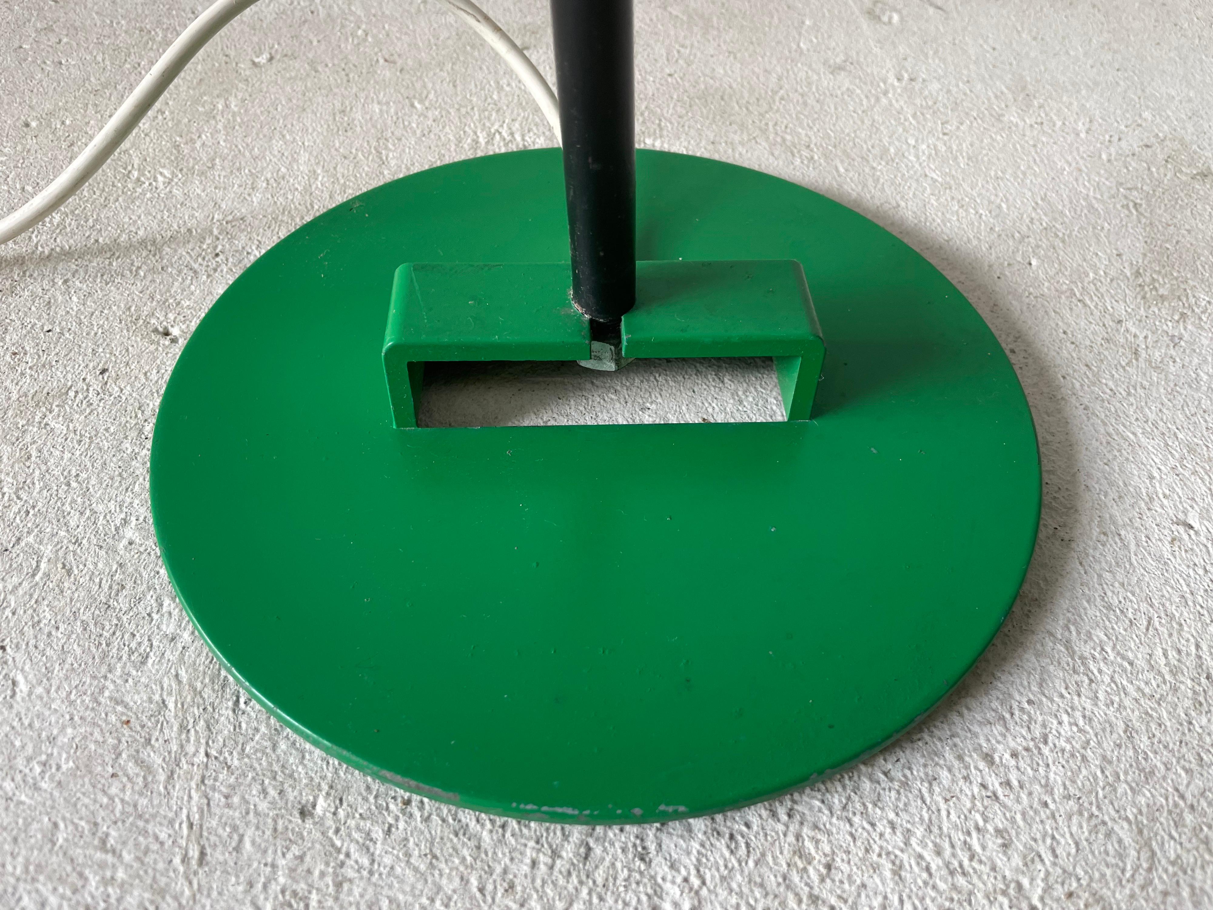 Green Metal Floor Lamp by Ernesto Gismondi for Artemide, 1970s, Italy For Sale 13