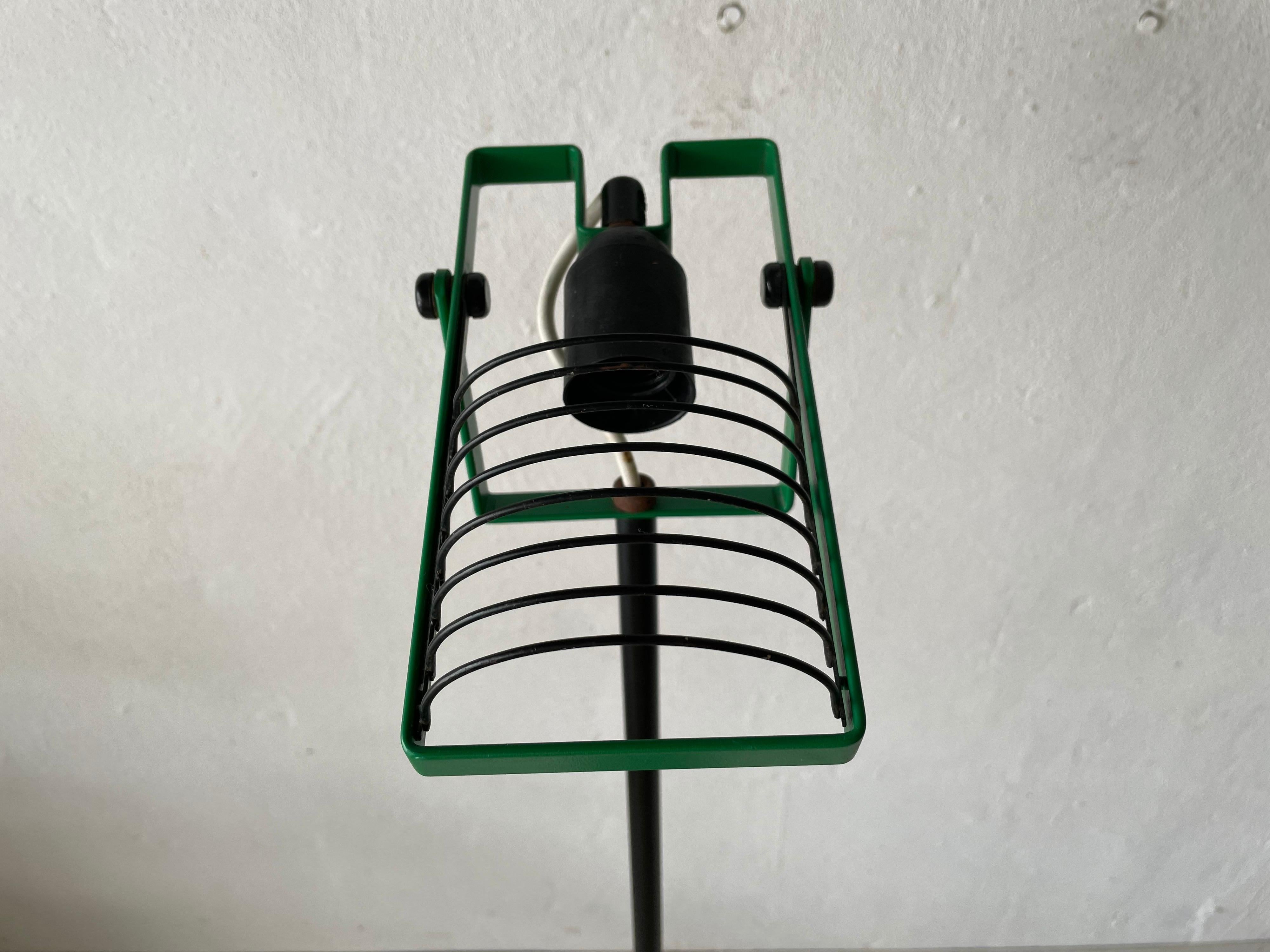 Lampadaire en métal vert d'Erno Gismondi pour Artemide, 1970, Italie en vente 2