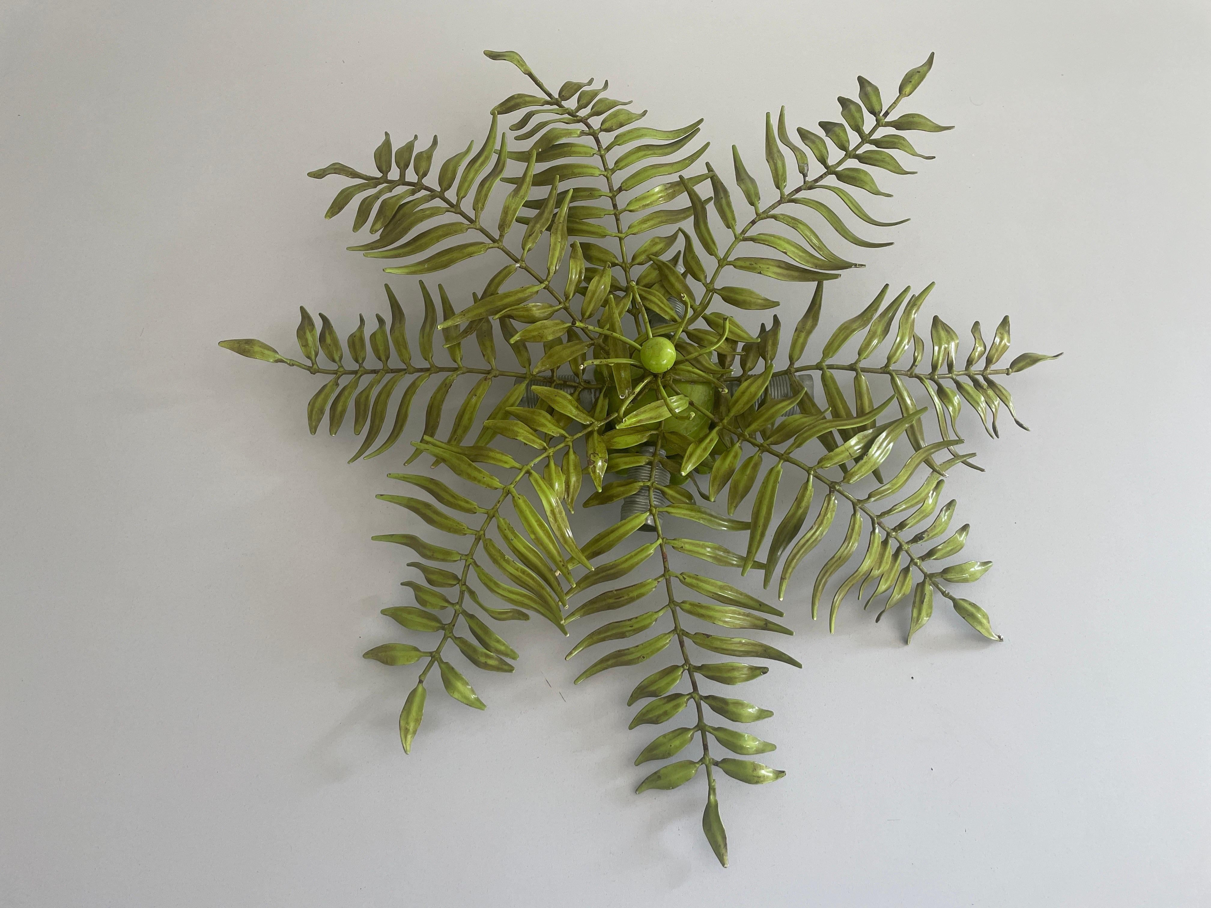 Green Metal Leaf Design Ceiling Lamp Flush Mount, 1960s, Germany

Lampshade is in very good vintage condition.

This lamp works with 4x E14 light bulbs. 
Wired and suitable to use with 220V and 110V for all countries.

Measurements:
Diameter: 55