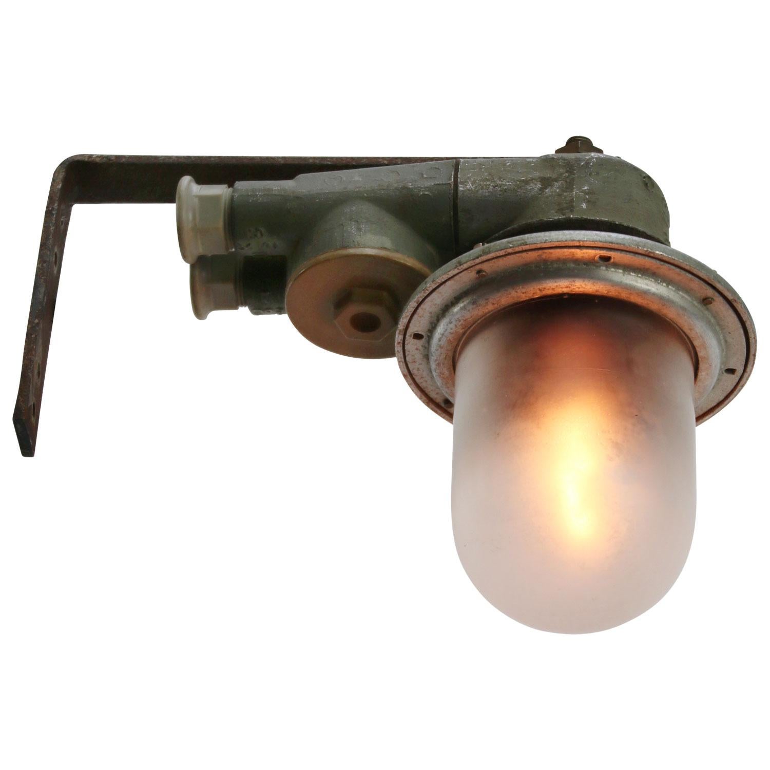 Cast aluminium Industrial wall light
frosted glass

cast iron wall piece: 4 holes to secure

Weight: 1.20 kg / 2.6 lb

Priced per individual item. All lamps have been made suitable by international standards for incandescent light bulbs,