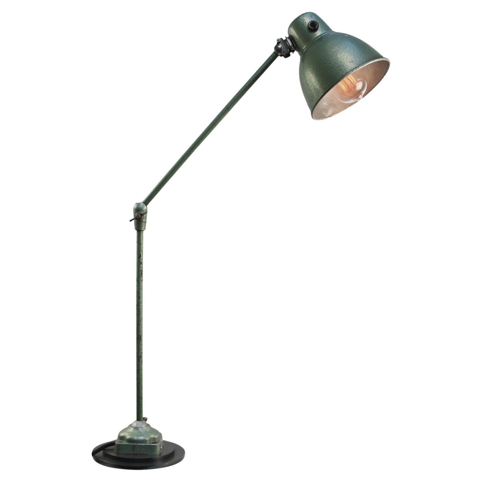 Lampe de bureau Machinist industrielle vintage en métal vert