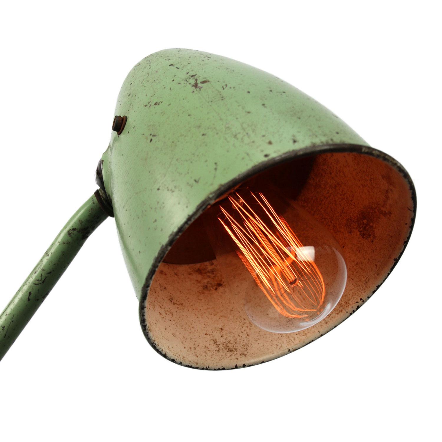 20th Century Green Metal Vintage Industrial Work Light Table Desk Light