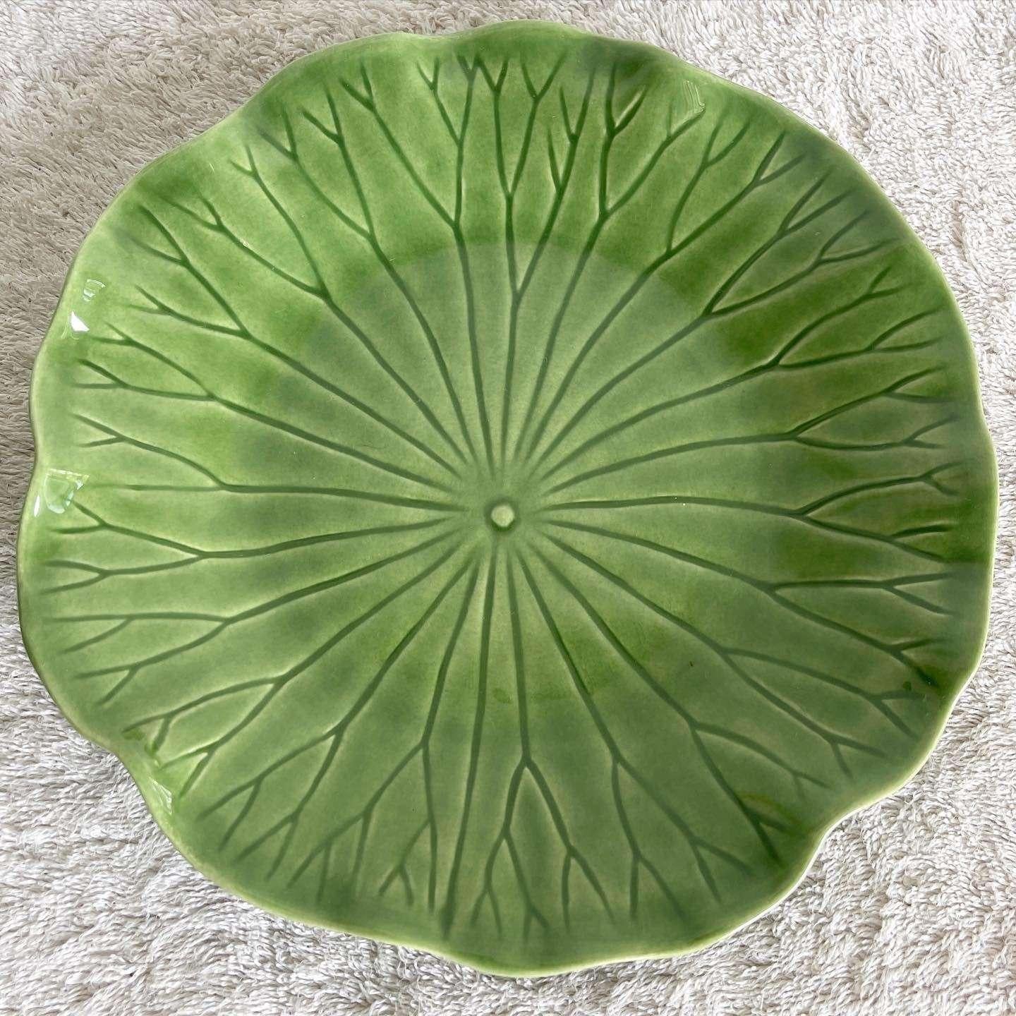 metlox lotus dinnerware