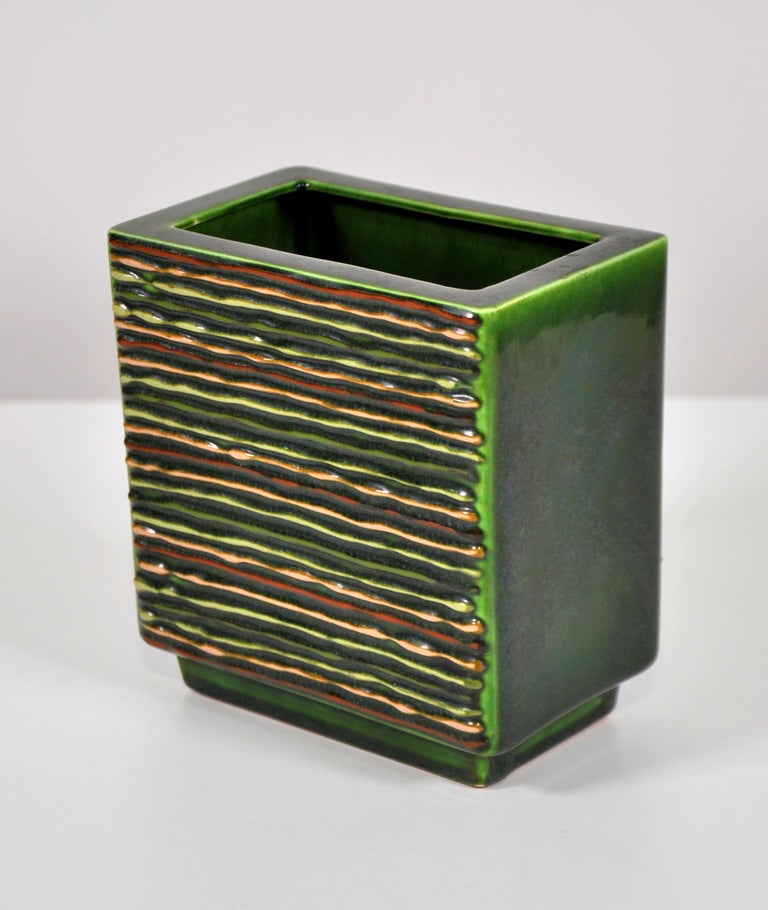 Green Mid Century California Pottery Vase Usa 1940s For Sale At 1stdibs