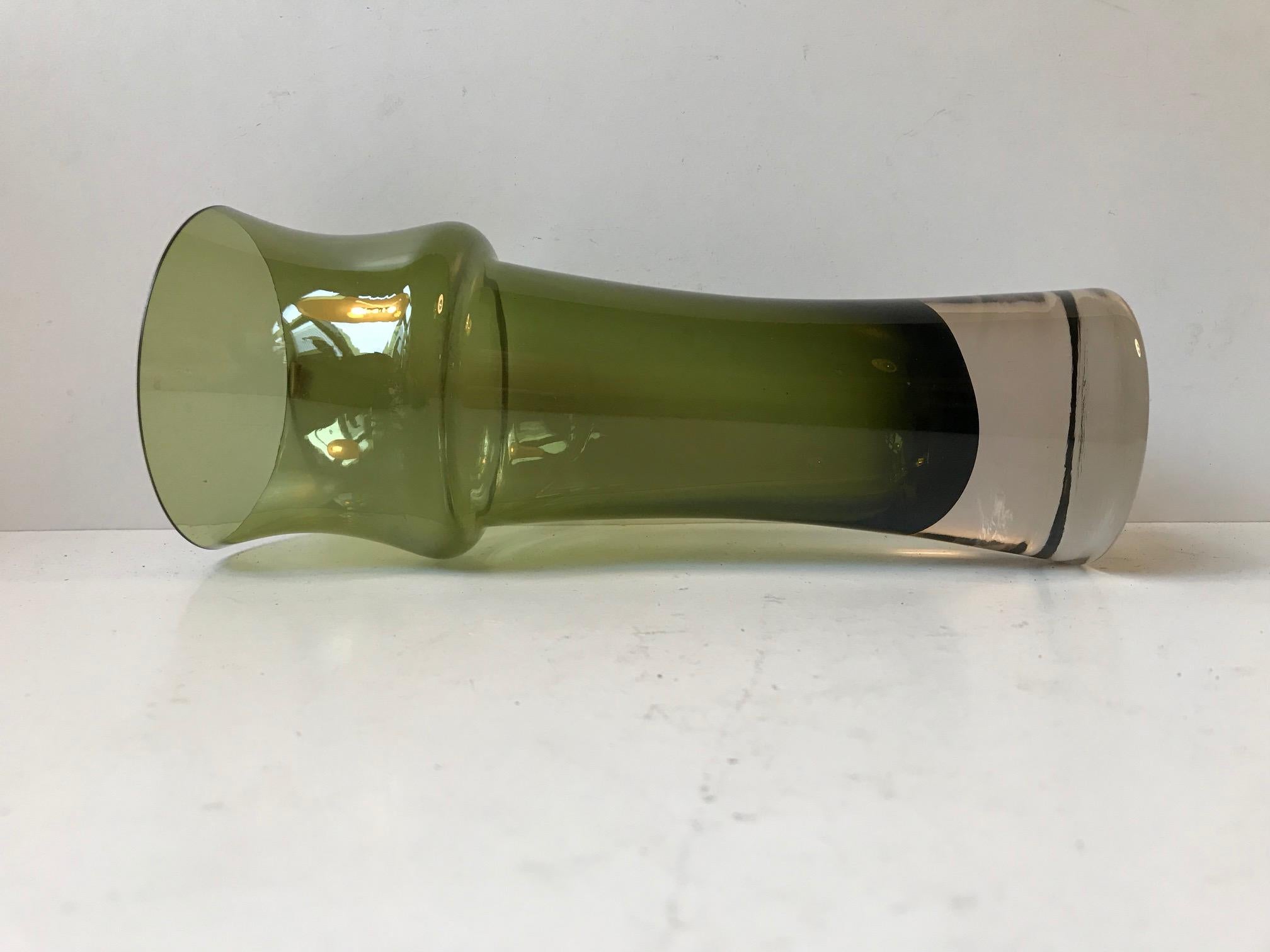 Scandinavian Modern Green Midcentury Glass Vase by Tamara Aladin for Riihimaen Lasi Oy, 1970s