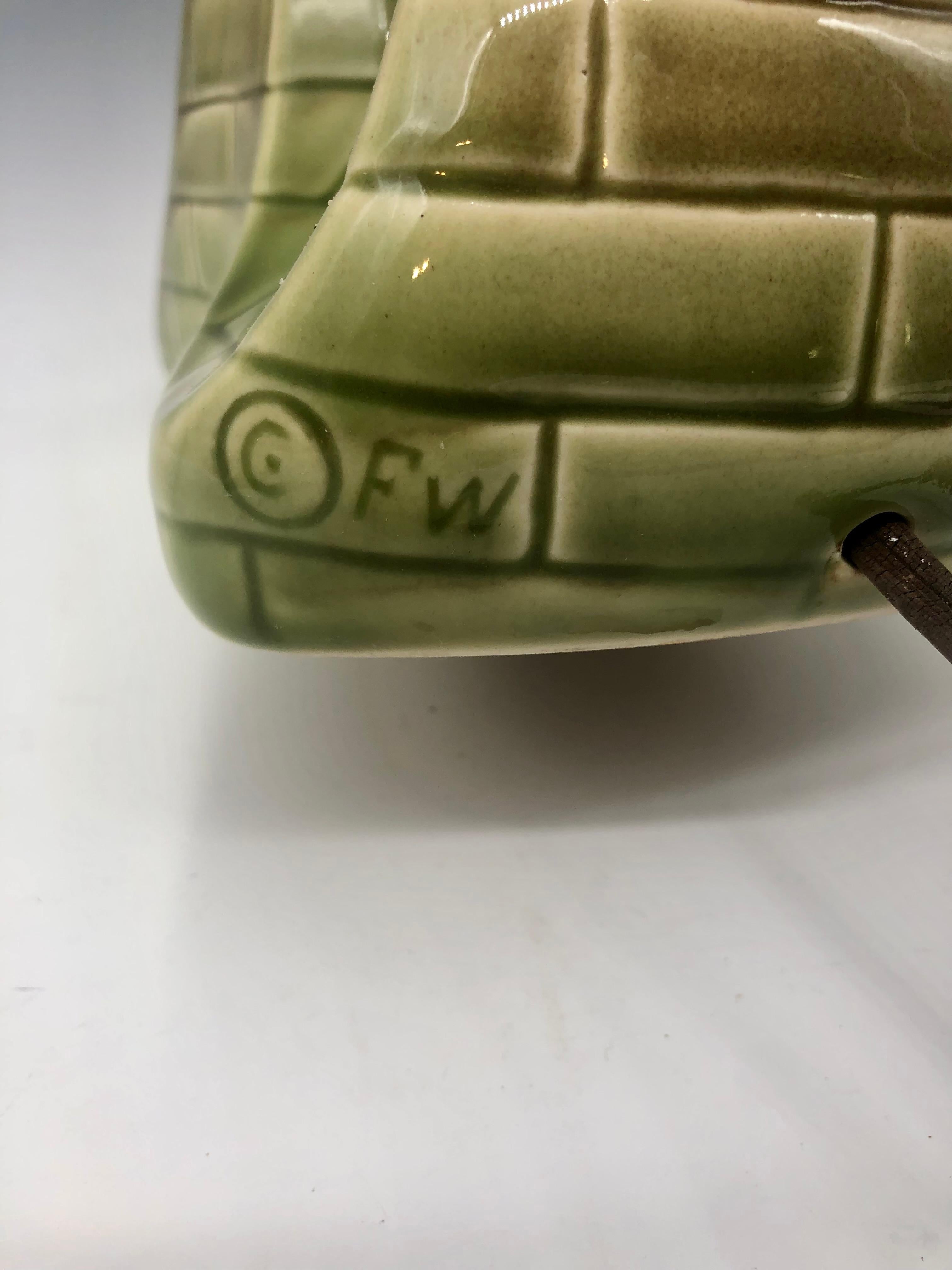 Mid-20th Century Green Mid-Century Modern Abstract Ceramic Table Lamp with Geometric Brick Motif For Sale
