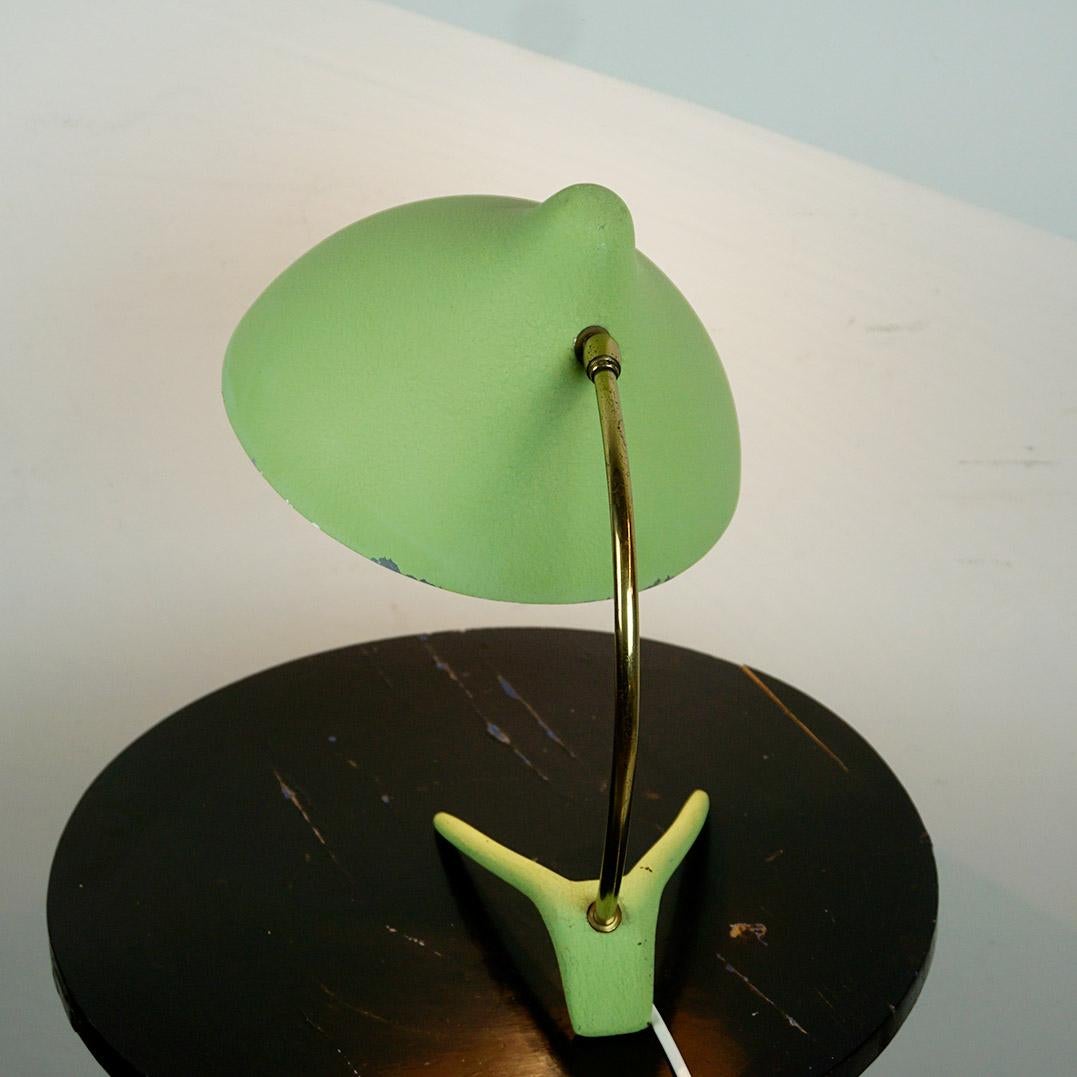 Lámpara de sobremesa de pie de gallo verde de mediados de siglo by Cosack Germany en venta 3