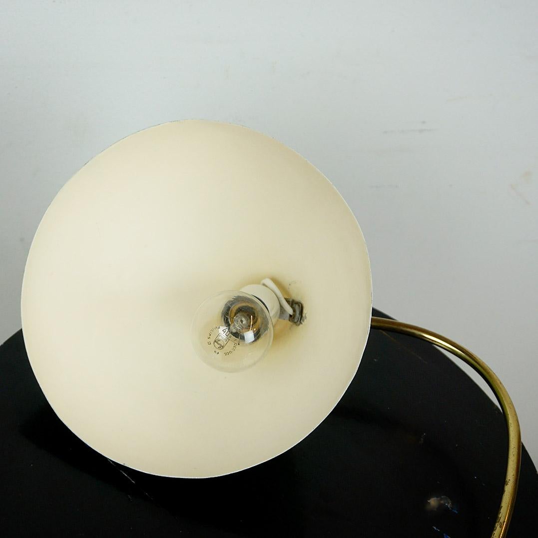 Lámpara de sobremesa de pie de gallo verde de mediados de siglo by Cosack Germany en venta 4