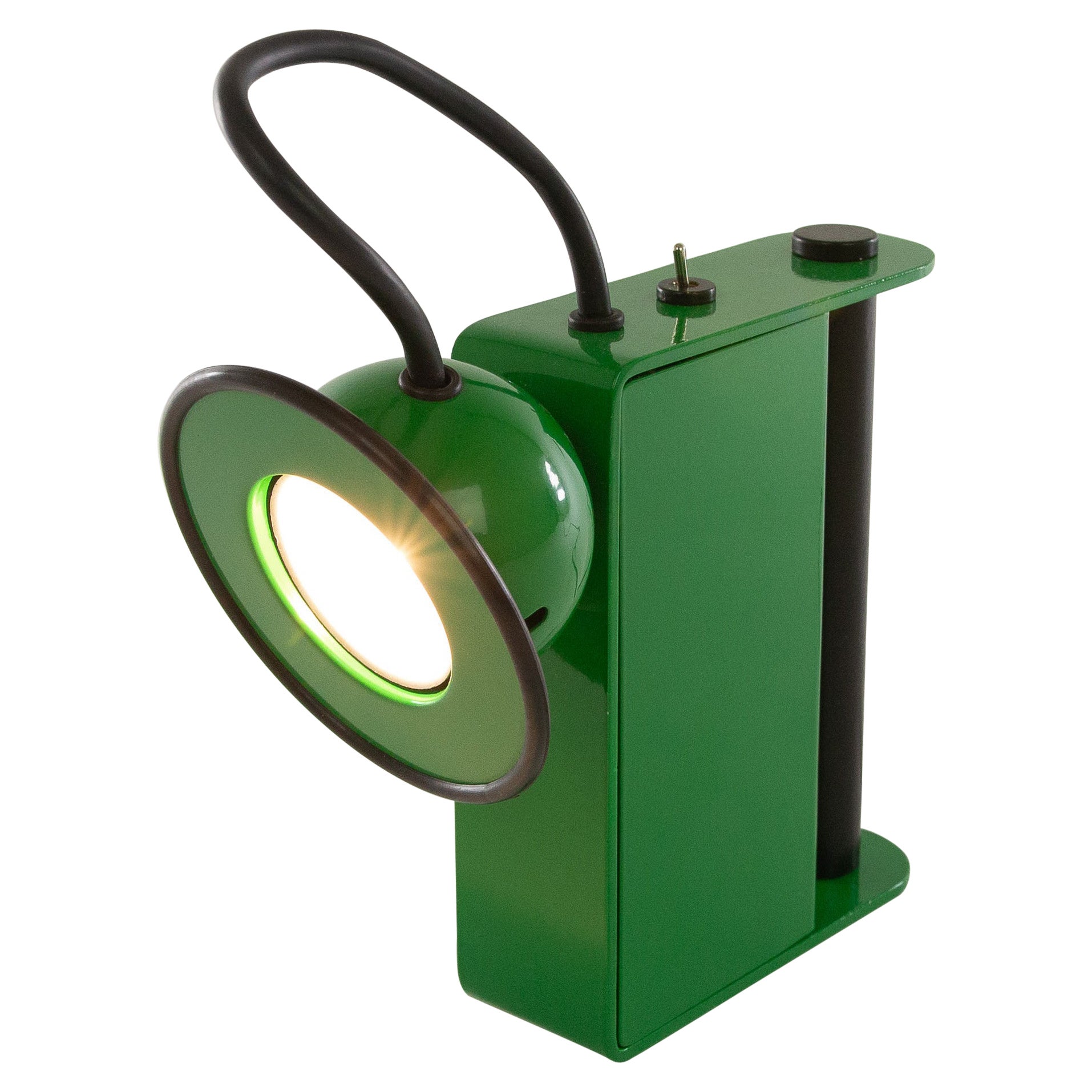Grüne Minibox-Tischlampe von Gae Aulenti
Piero Castiglioni für Stilnovo, 1980er Jahre