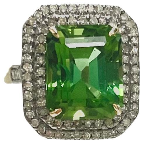 Green Mint Tourmaline with Diamonds Paradizia Ring In New Condition For Sale In Laguna Beach, CA