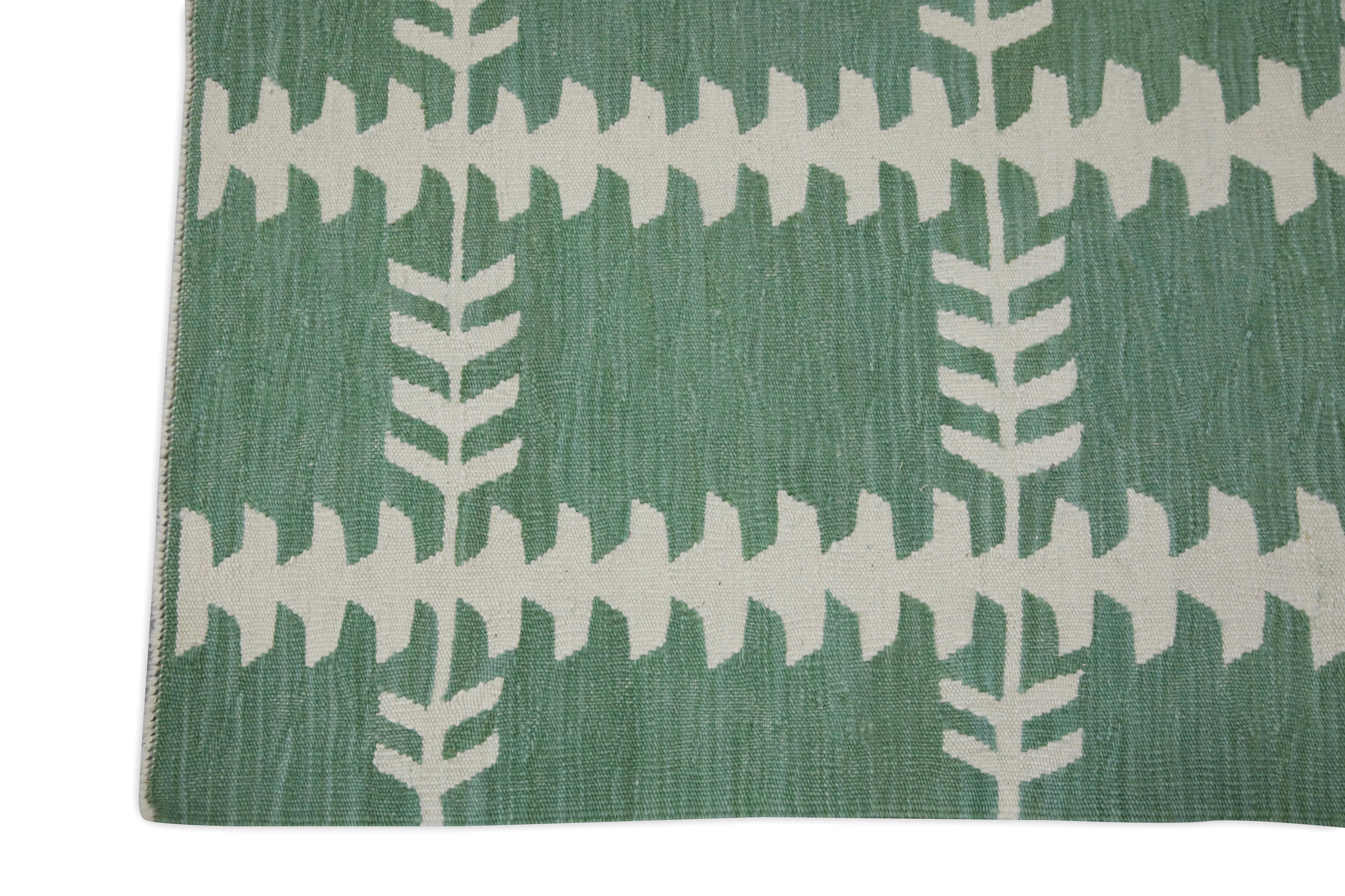 Grüner moderner handgefertigter Flachgewebe-Wollteppich 2'10