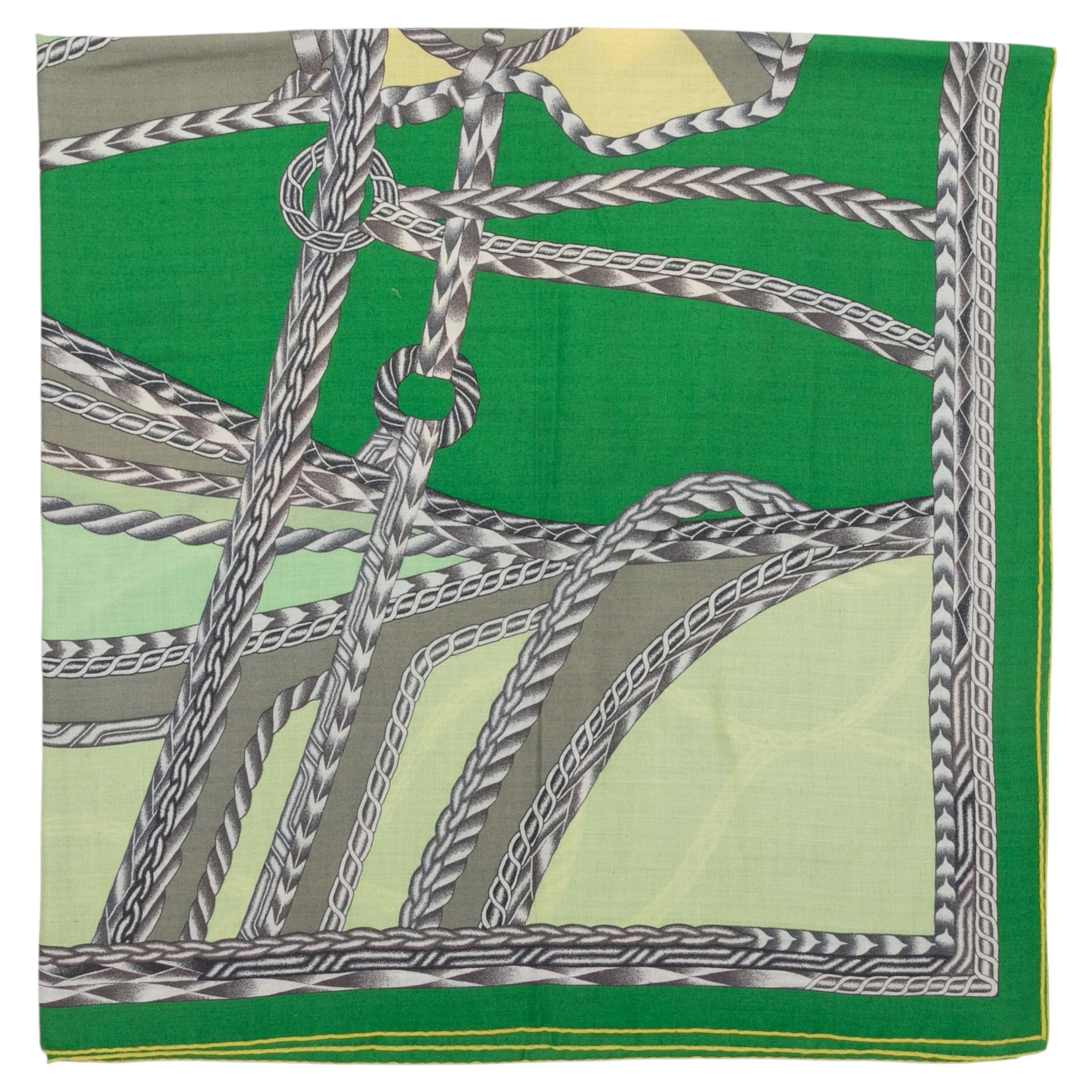 Grüner und mehrfarbiger „Robe du Soir“-Schal aus Kaschmir und Seide von Hermès