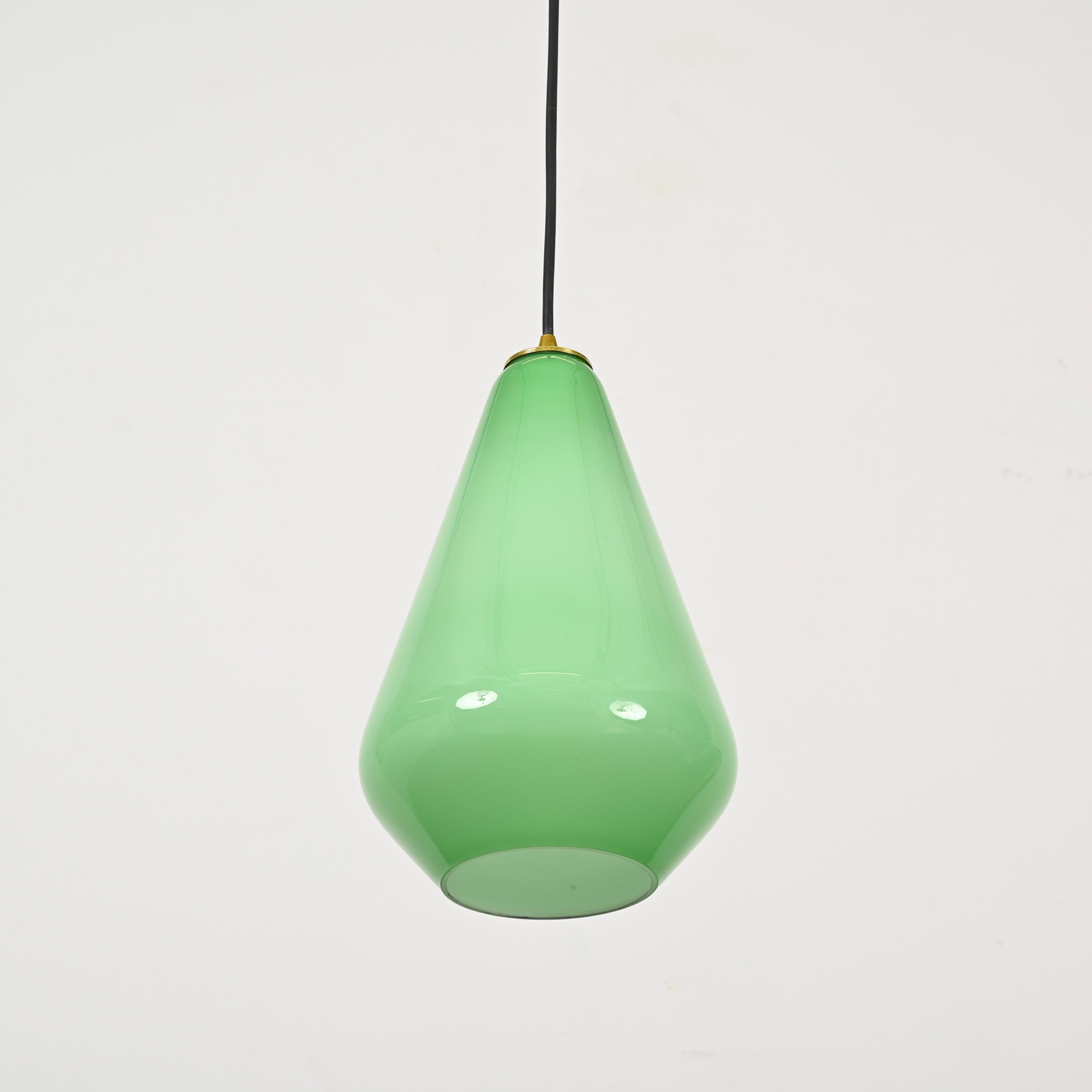 Metal Green Murano Cased Glass and Brass Pendant Chandelier by Stilnovo, Italy 1950s For Sale