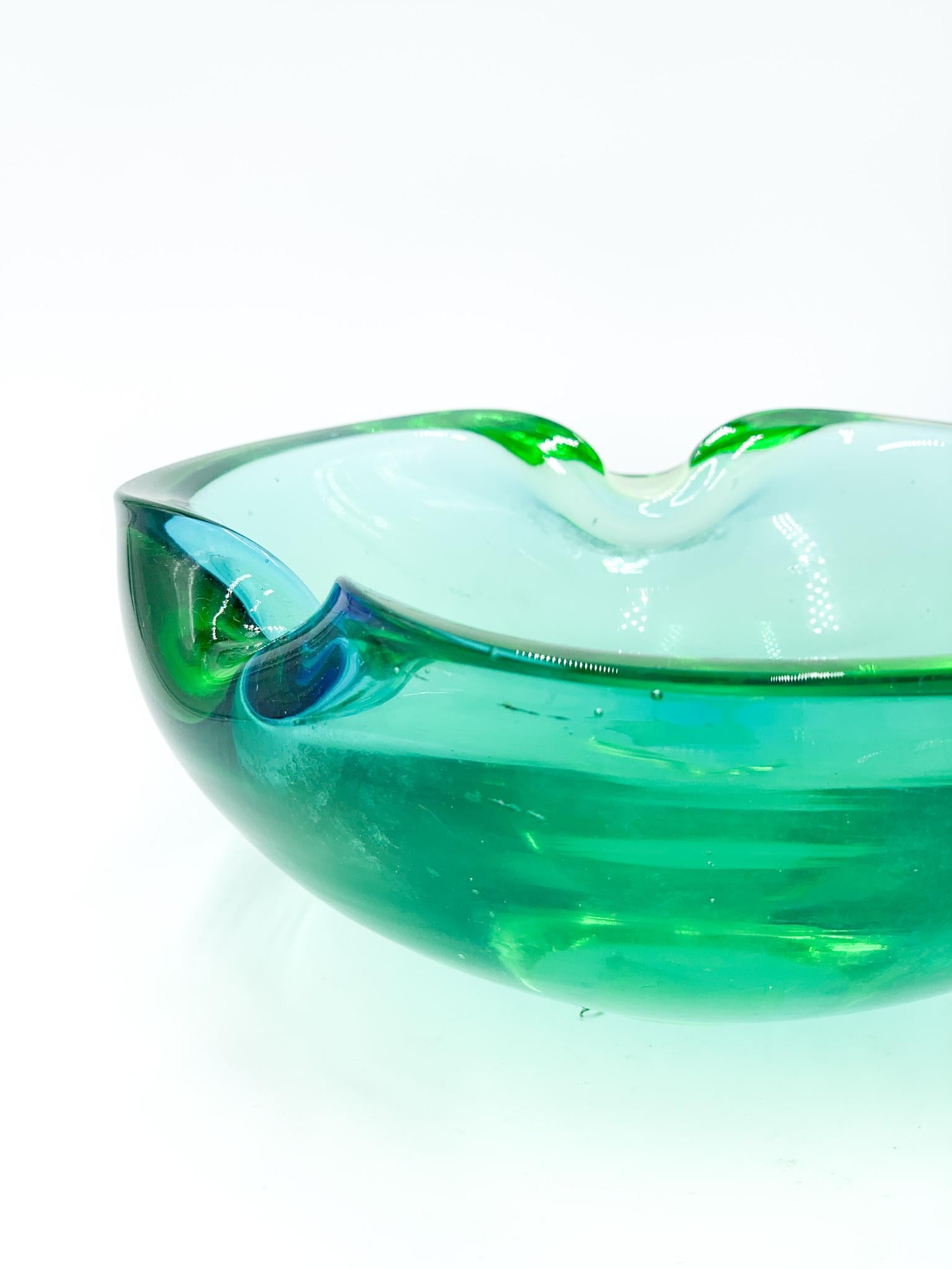 Mid-Century Modern Green Murano Glass Ashtray with Blue Shades by Flavio Poli 1960s For Sale