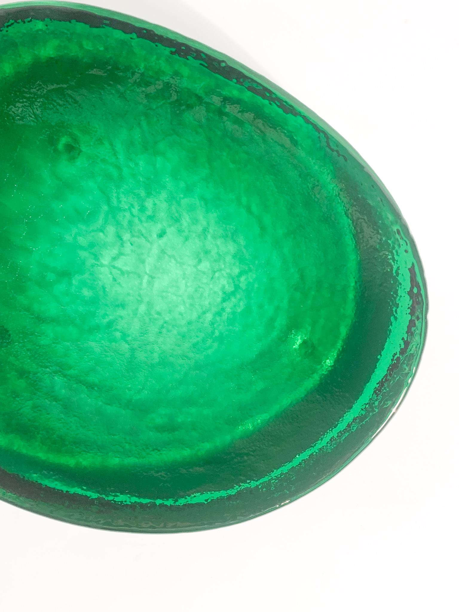 Mid-Century Modern Bol en verre de Murano vert de Nason des années 1980 en vente
