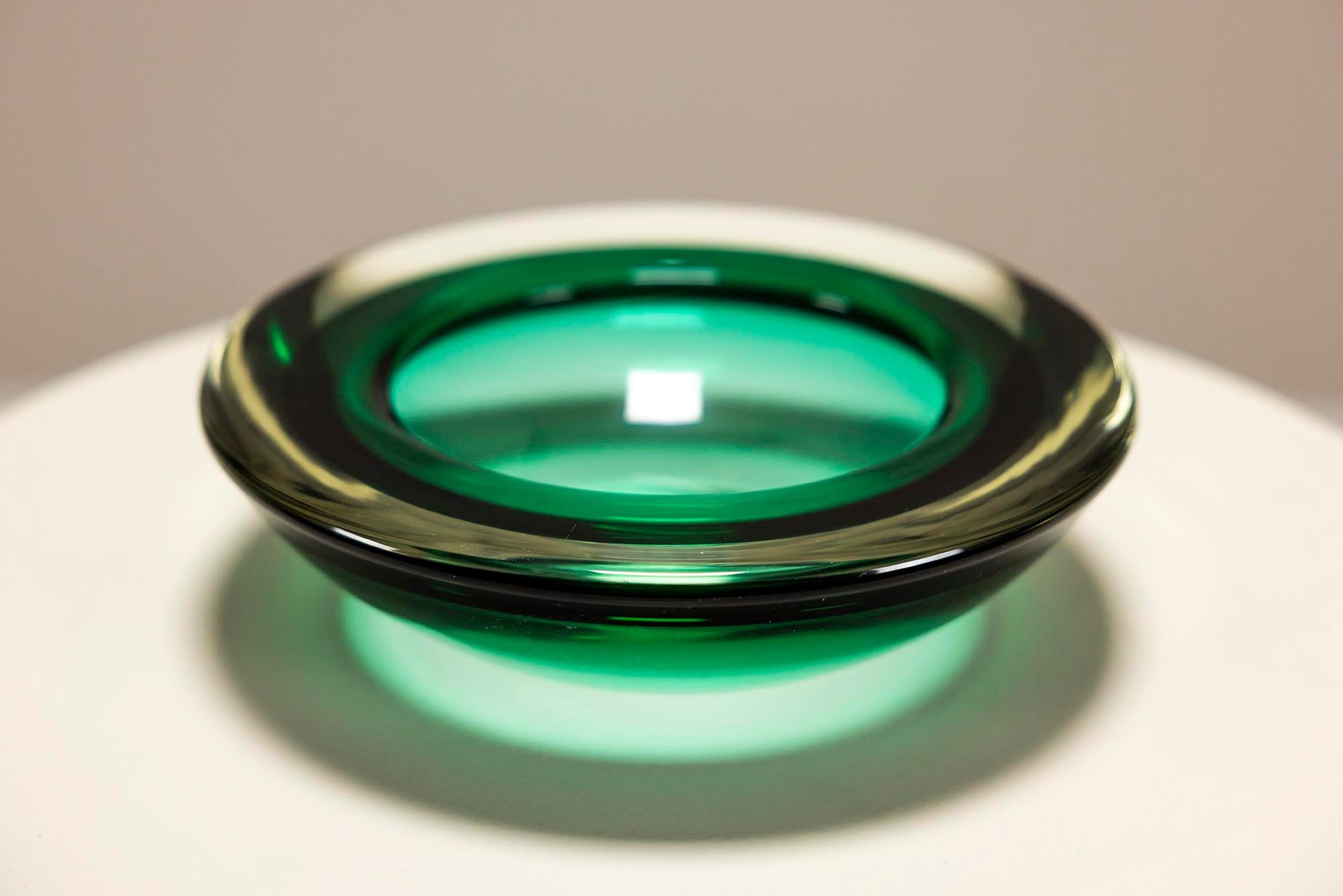 Mid-Century Modern Green Murano Glass Bowl, Italy 1950s For Sale