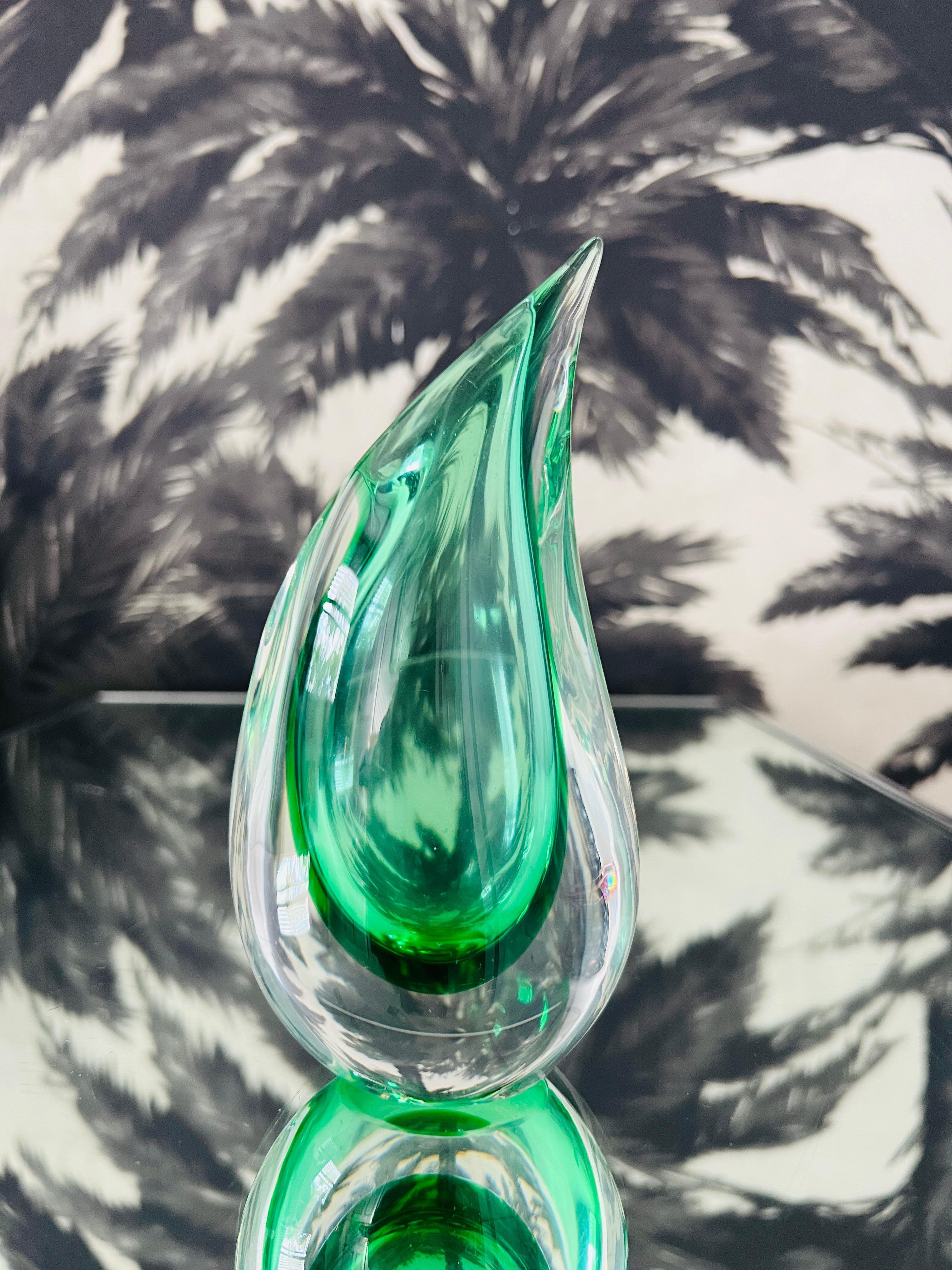 Mid-Century Modern Green Murano Glass Bud Vase with Flame Tip Design by Luigi Onesto, 1970's Signed