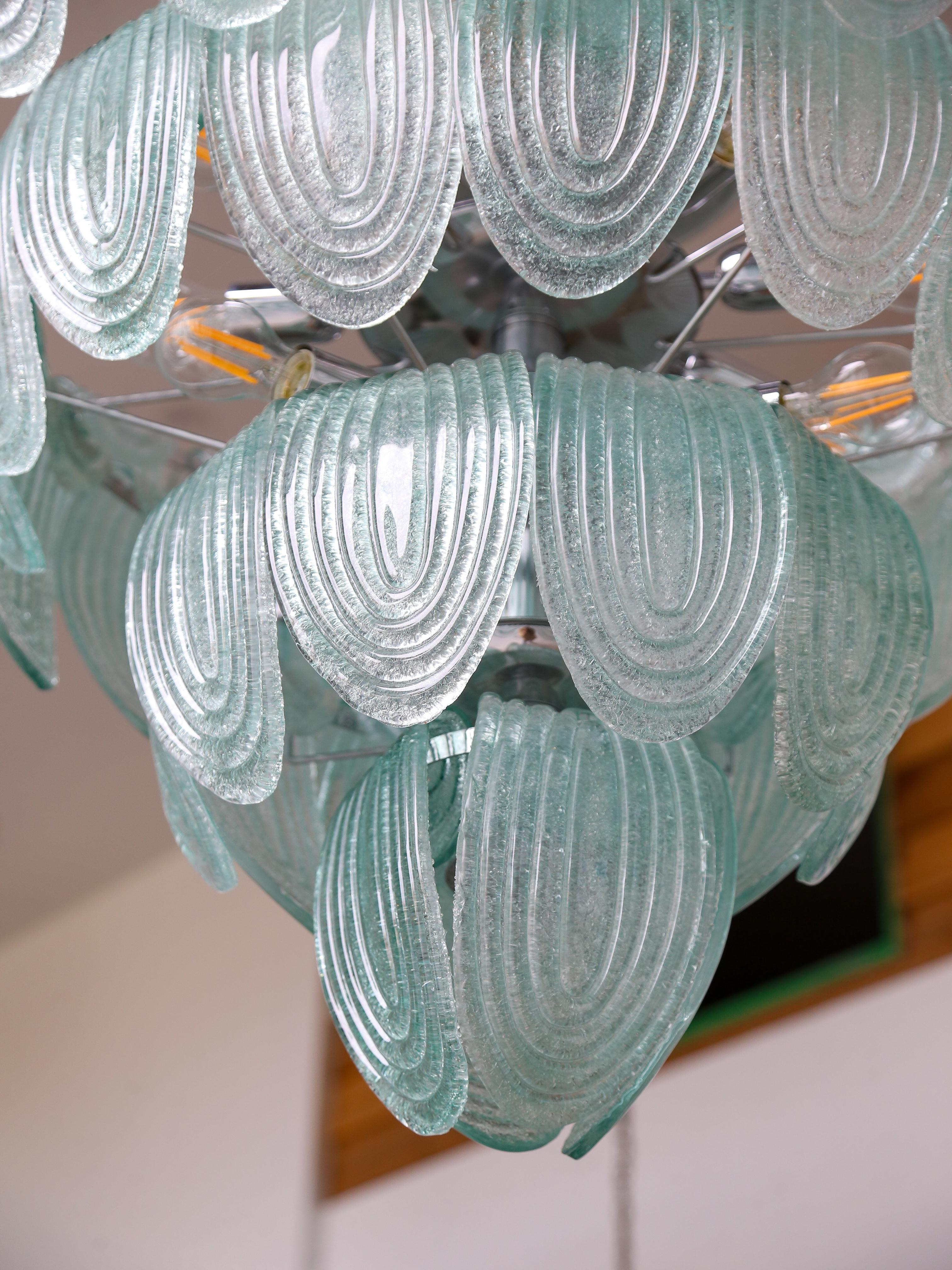 Deckenleuchte aus grünem Muranoglas mit Metallrahmen von Lumini Collections (Moderne der Mitte des Jahrhunderts) im Angebot
