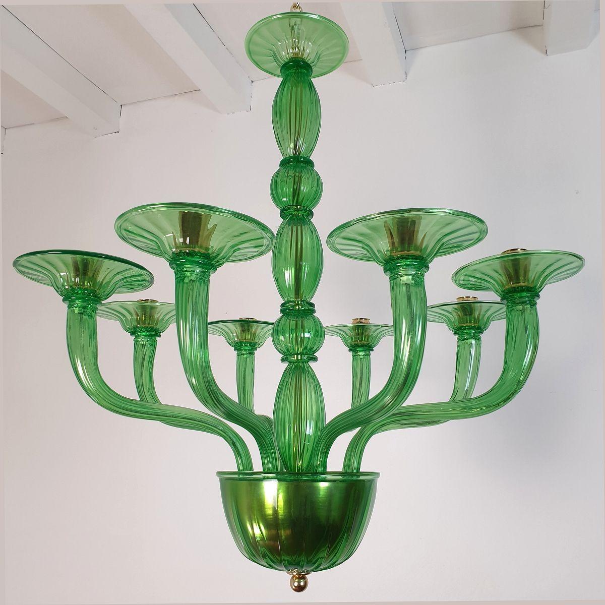 Green Murano glass chandelier, Mid Century Modern In Excellent Condition For Sale In Dallas, TX