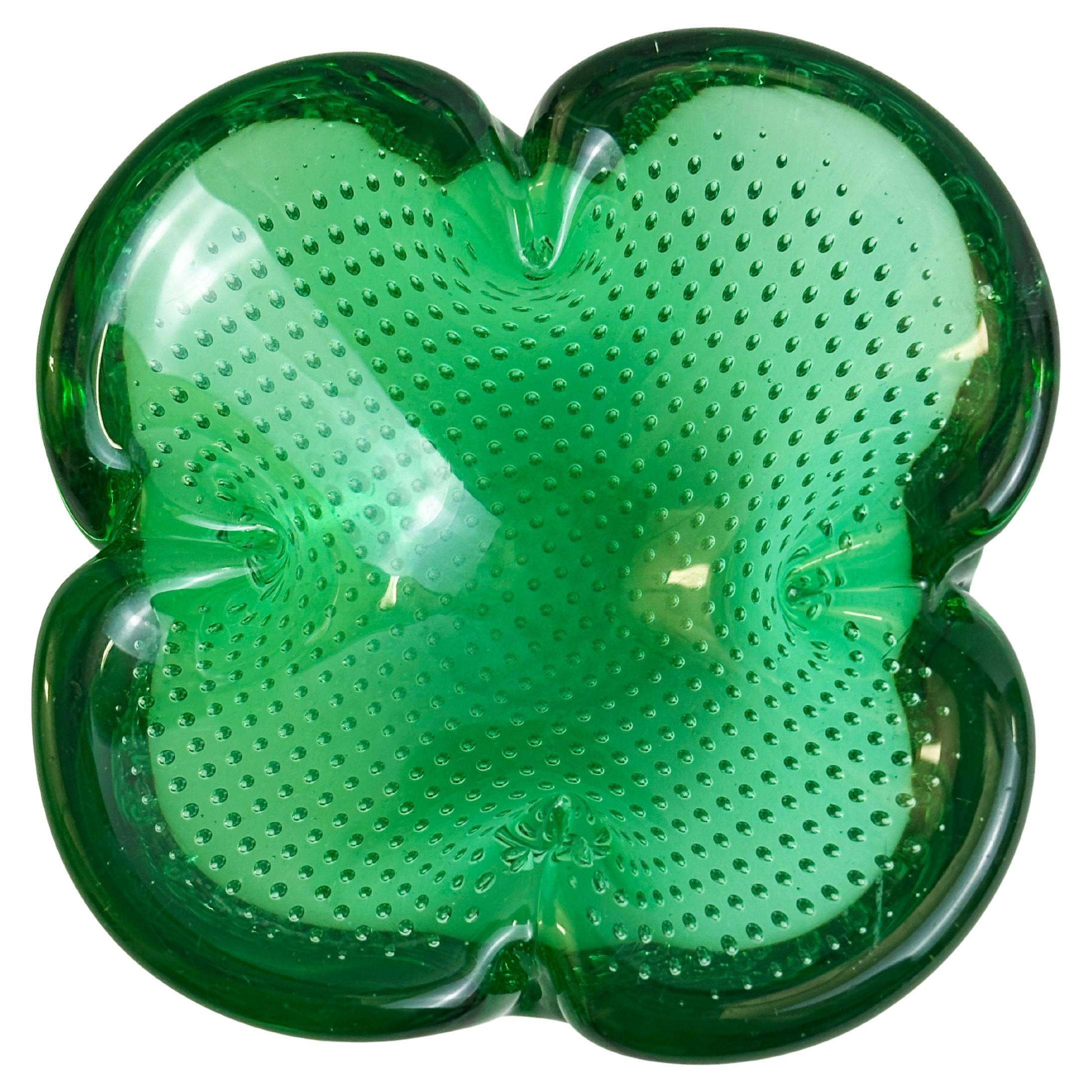 Coupe à bulles en forme de trèfle en verre de Murano vert, Archimede Seguso, Italie, années 1960 en vente