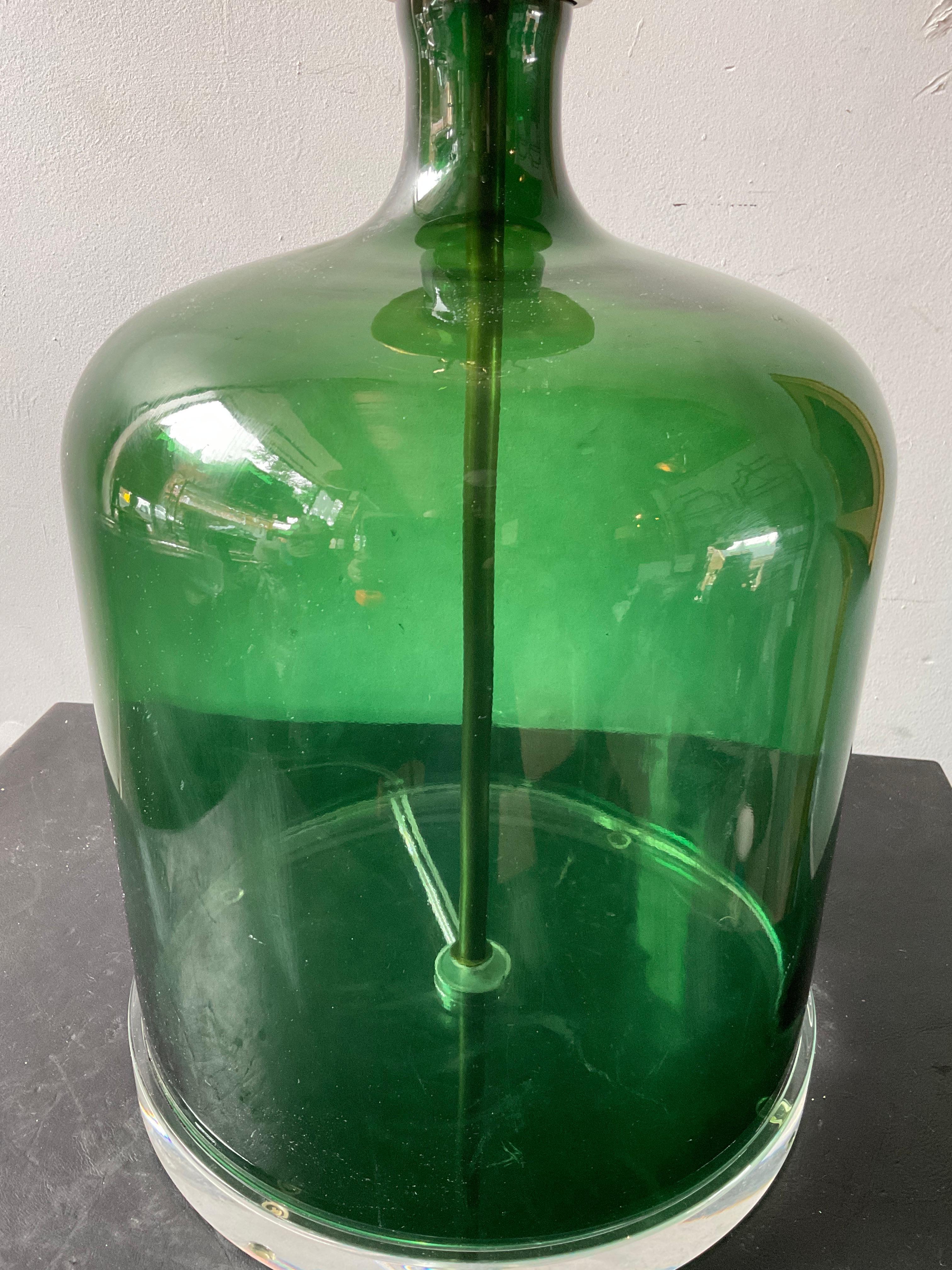 Green Murano Glass Lamp On Lucite Base For Sale 2