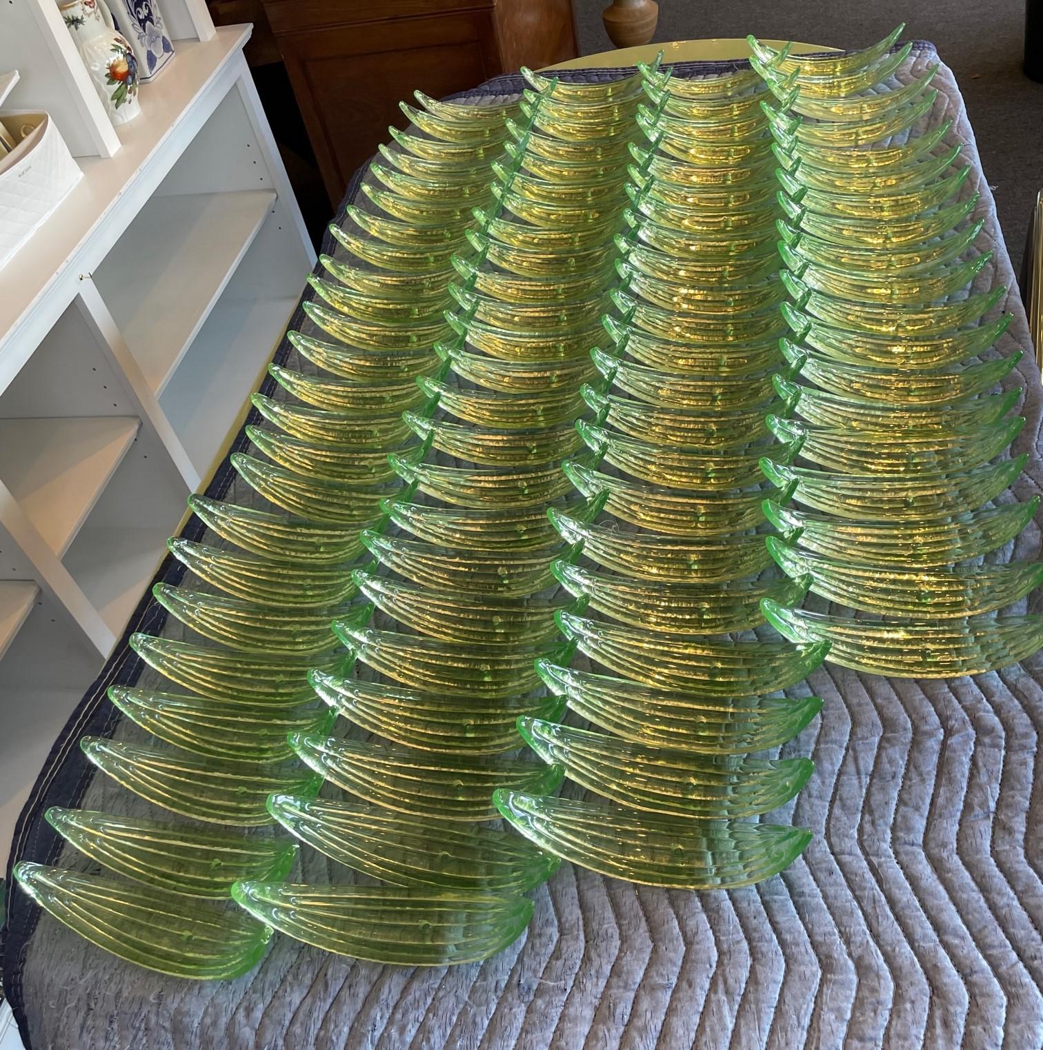 Italian Green Murano Glass Palmettes Chandelier in the Style of Barovier e Toso
