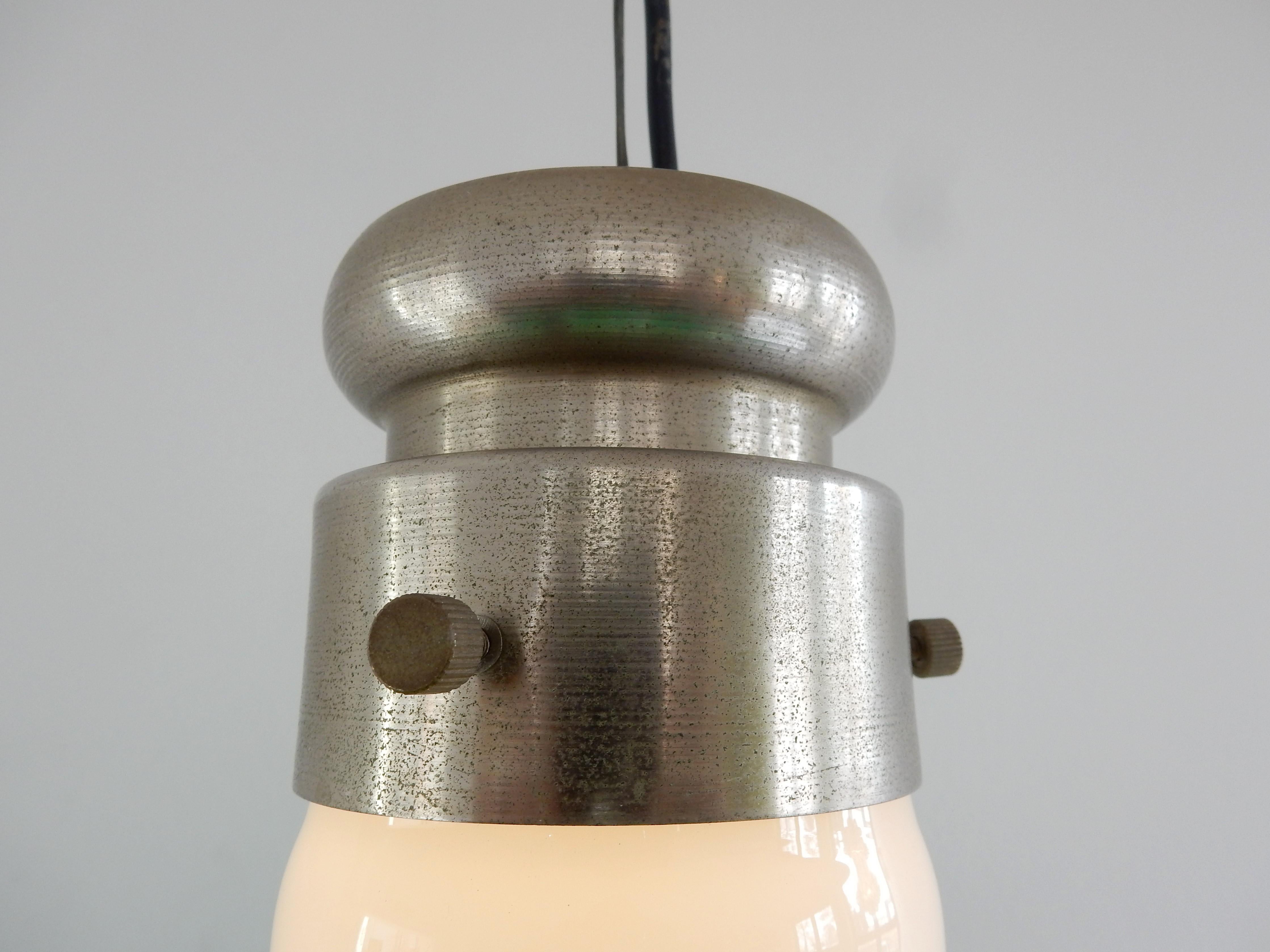 Milieu du XXe siècle Lampe à suspension en verre de Murano vert d'Alessandro Pianon, pour Vistosi, Italie, années 1960 en vente