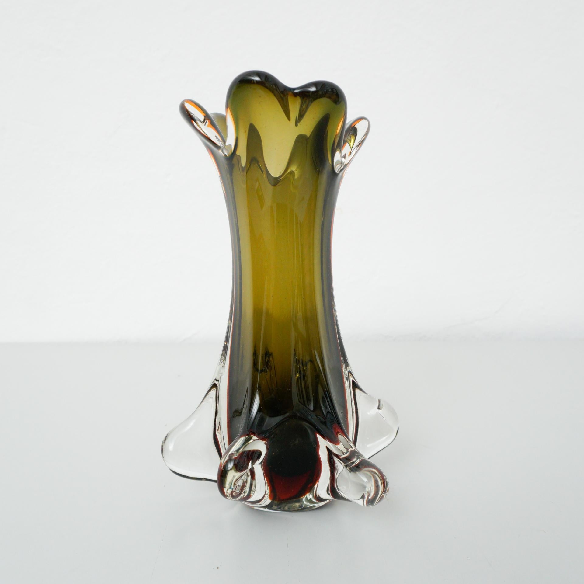 Green Murano Glass Vase, circa 1970 For Sale 3