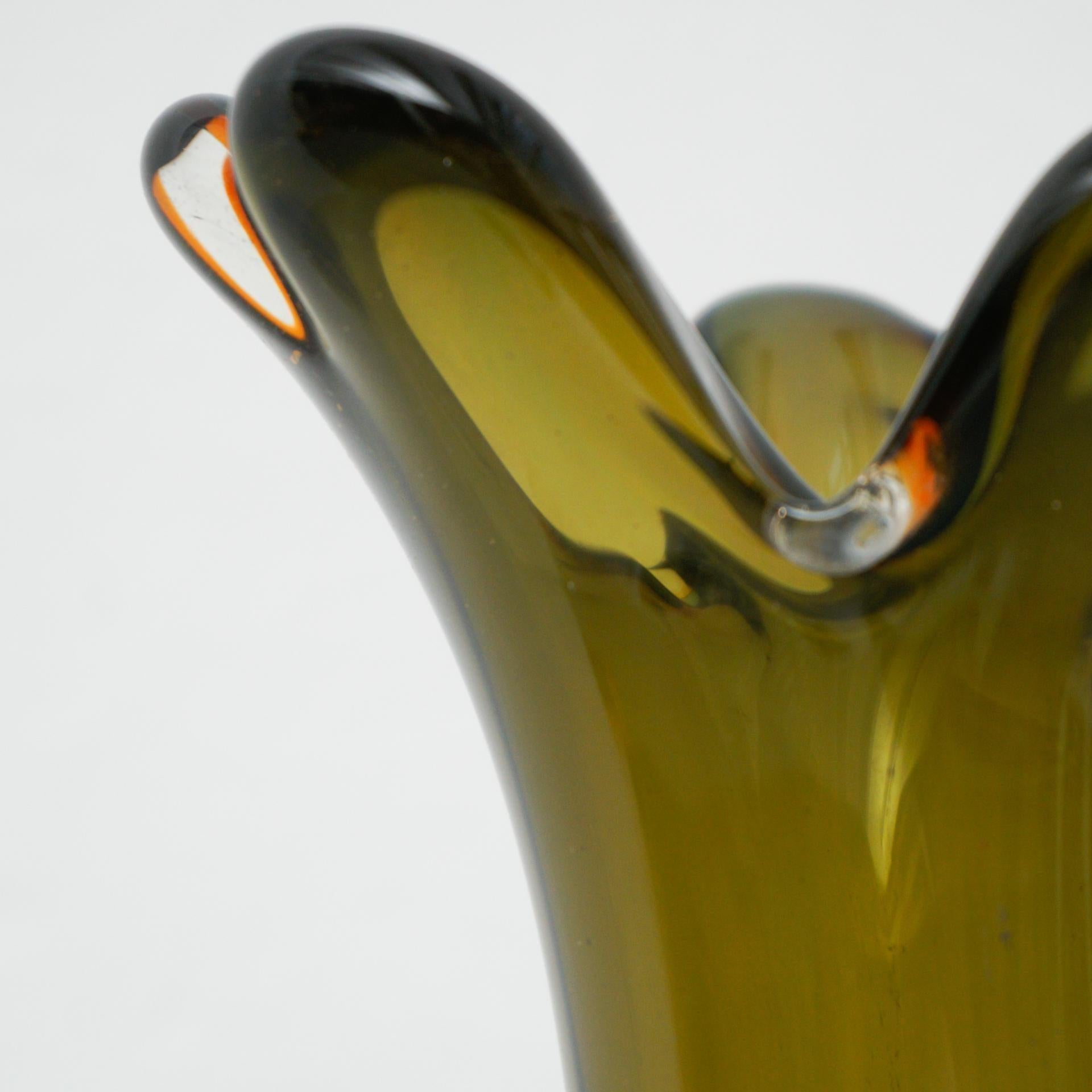 Green Murano Glass Vase, circa 1970 For Sale 4