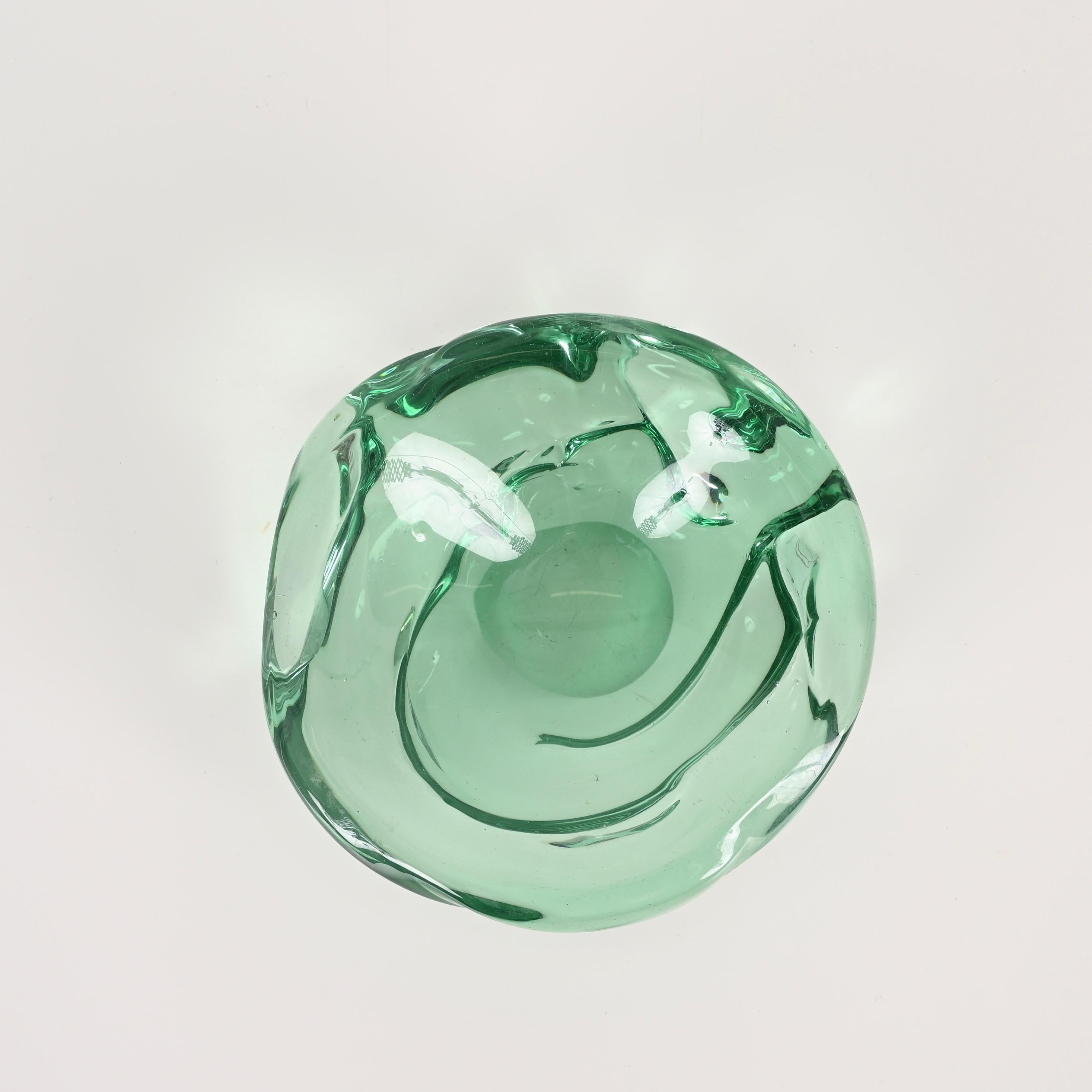 Hand-Crafted Green Murano Sommerso Glass Bowl Signed by Archimede Seguso, Italy, 1960s For Sale