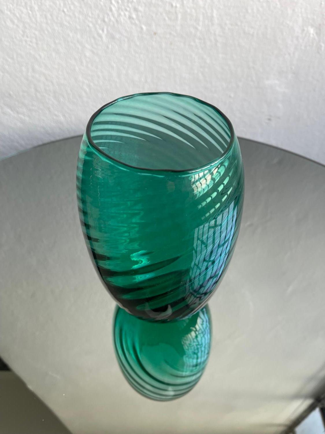 Grüne Murano-Vase von IVM Mazzega (Moderne der Mitte des Jahrhunderts) im Angebot