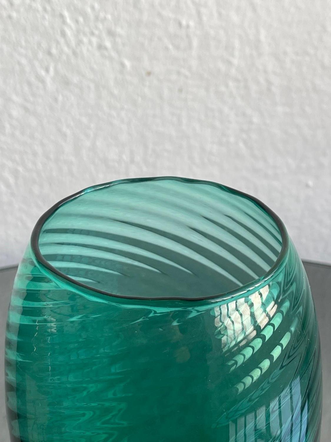 Grüne Murano-Vase von IVM Mazzega (Italienisch) im Angebot