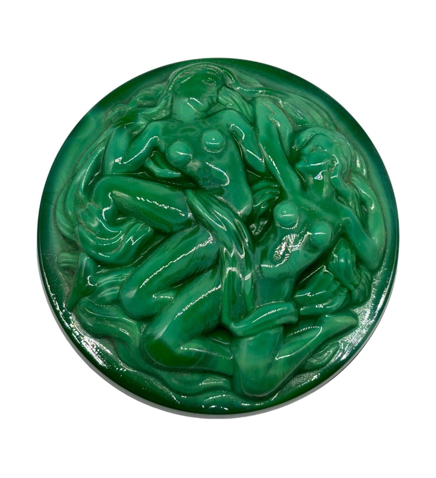 Heinrich Hoffmann (1875-1938) jewelry/powder Box Bombonniere With Bacchantes Naiads Glass 1930 Art Deco Bombonniere with bacchantes in pressed molded green glass by Heinrich Hoffmann, famous Czech glass craftsman at the beginning of the 20th