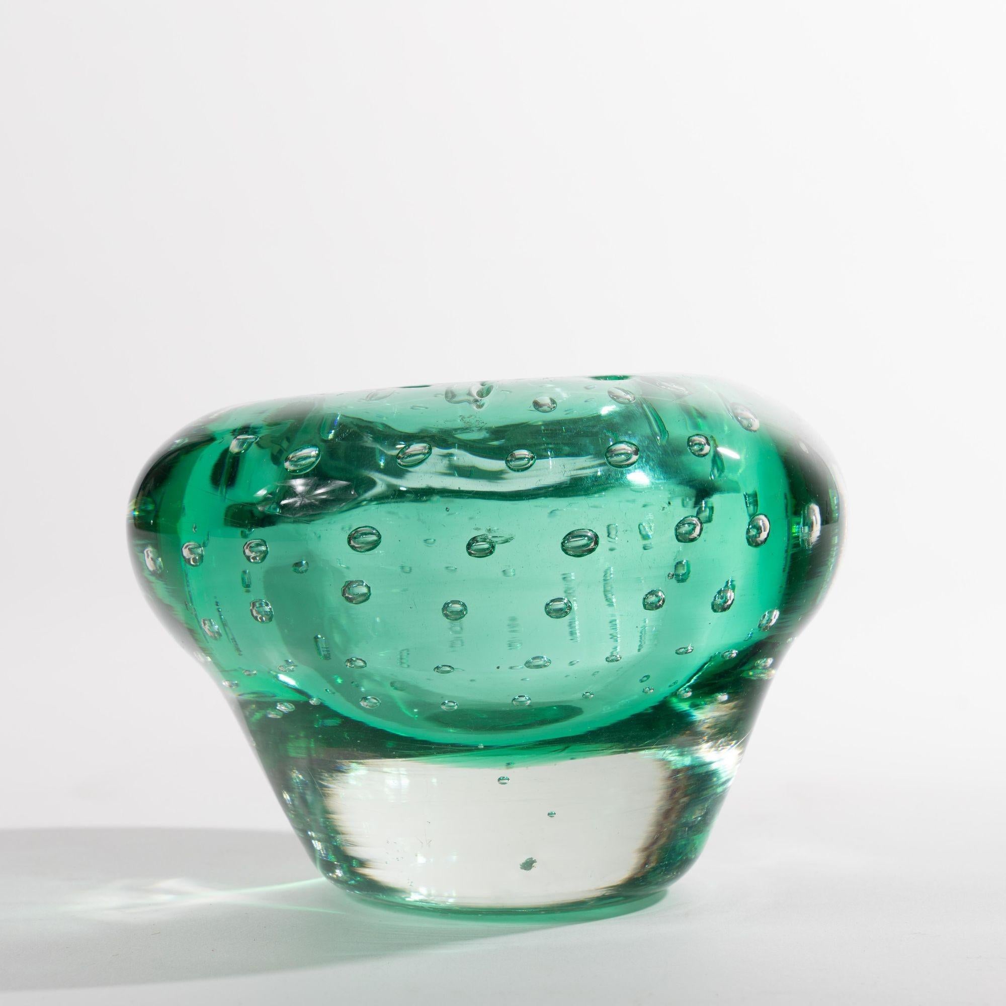 20th Century Green Nailsea Case Glass Bowl For Sale