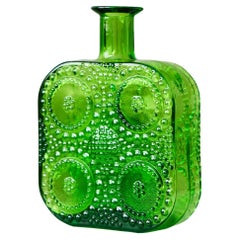 Vaso d'arte in vetro verde Nanny Still 'Grapponia' di Riihimäen Lasi, Finlandia, 1968.