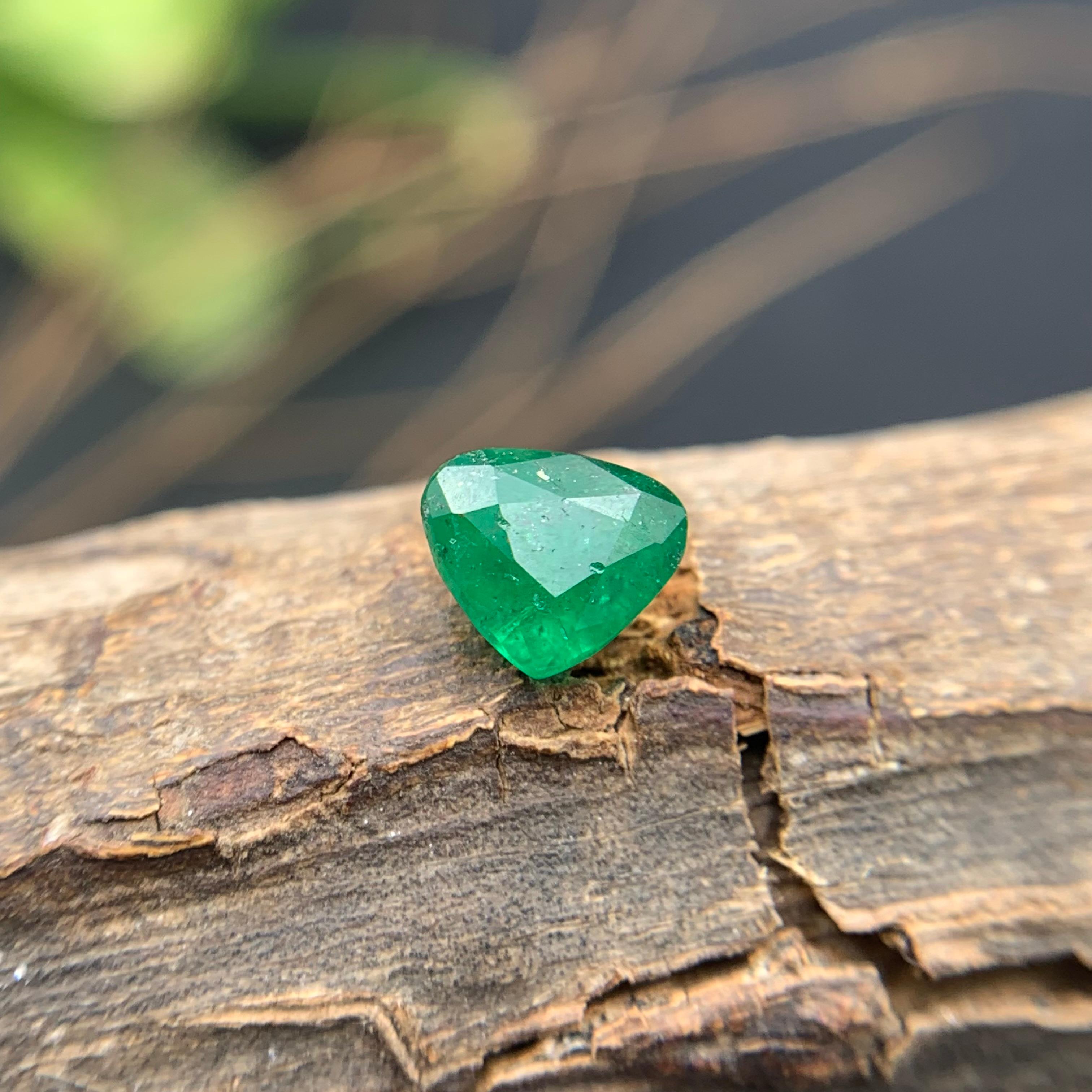Contemporary Green Natural Emerald Ring, Pendant Loose Gemstone 1.15Ct Pear Cut Jewelry Size