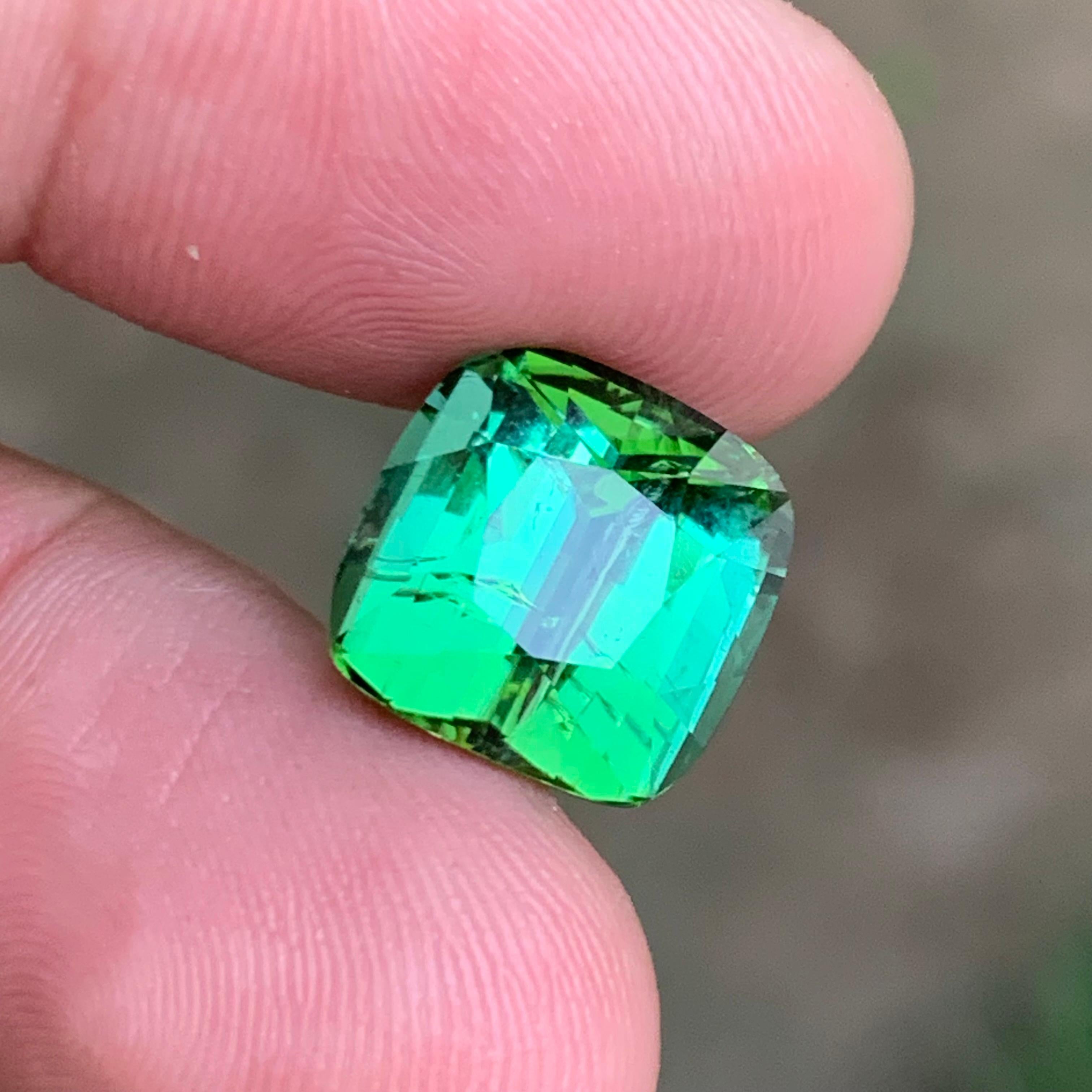 Green Natural Tourmaline Gemstone 10.90Ct Cushion Cut  Pendant  Necklace Jewel For Sale 2