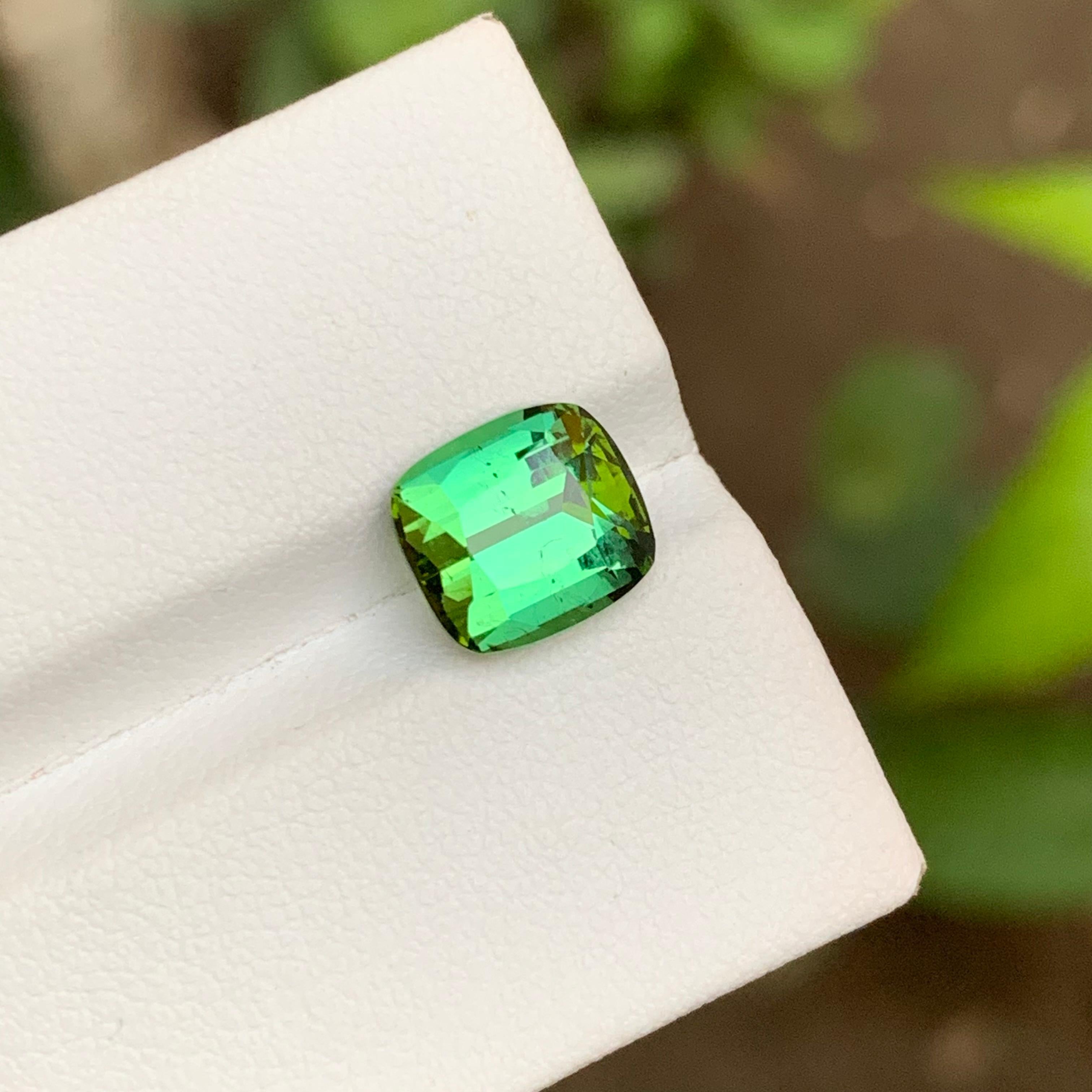 Gema Turmalina Verde Natural, 3.25 ct talla cojín para anillo, colgante joya Corte cojín en venta