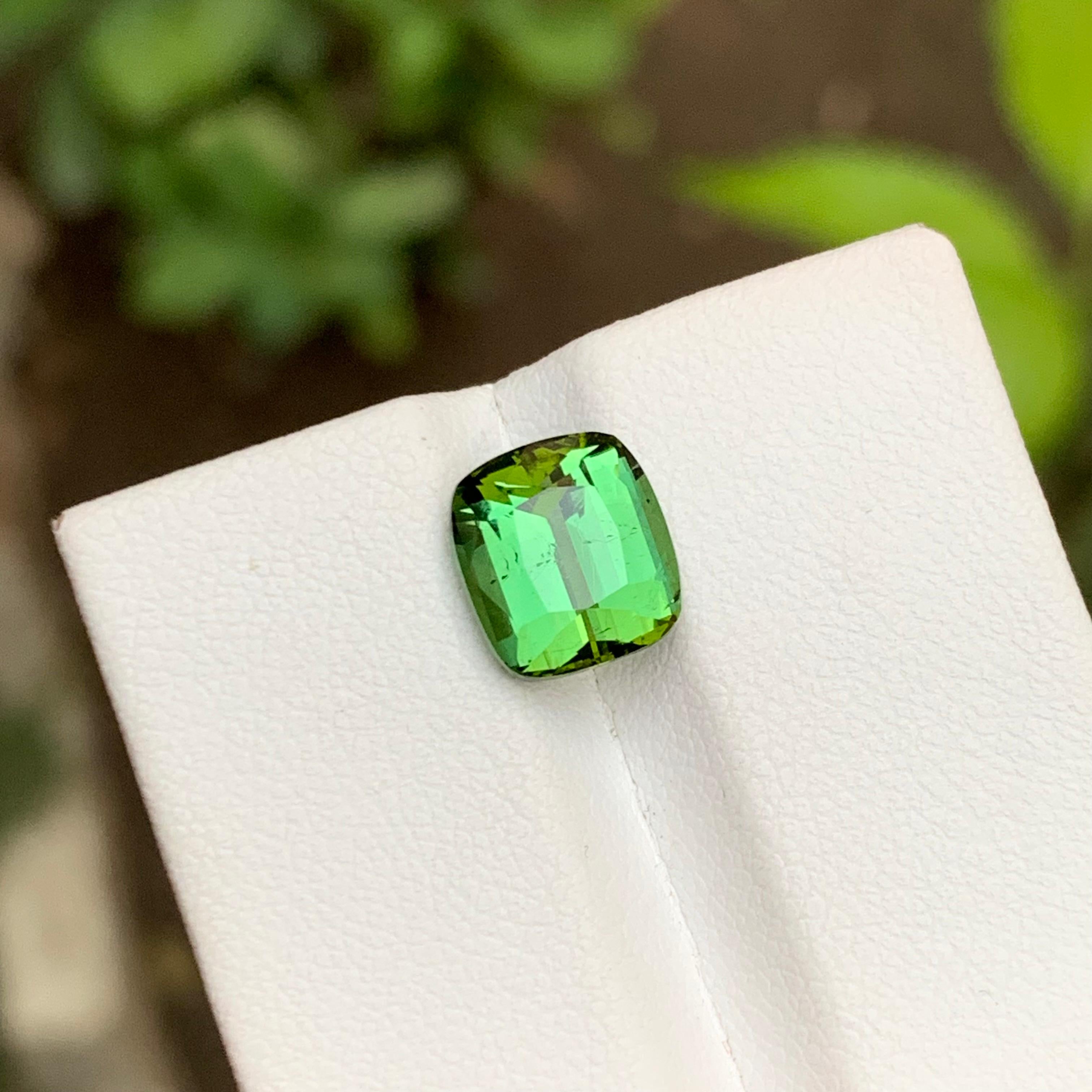 Gema Turmalina Verde Natural, 3.25 ct talla cojín para anillo, colgante joya en Nuevo estado para la venta en Peshawar, PK