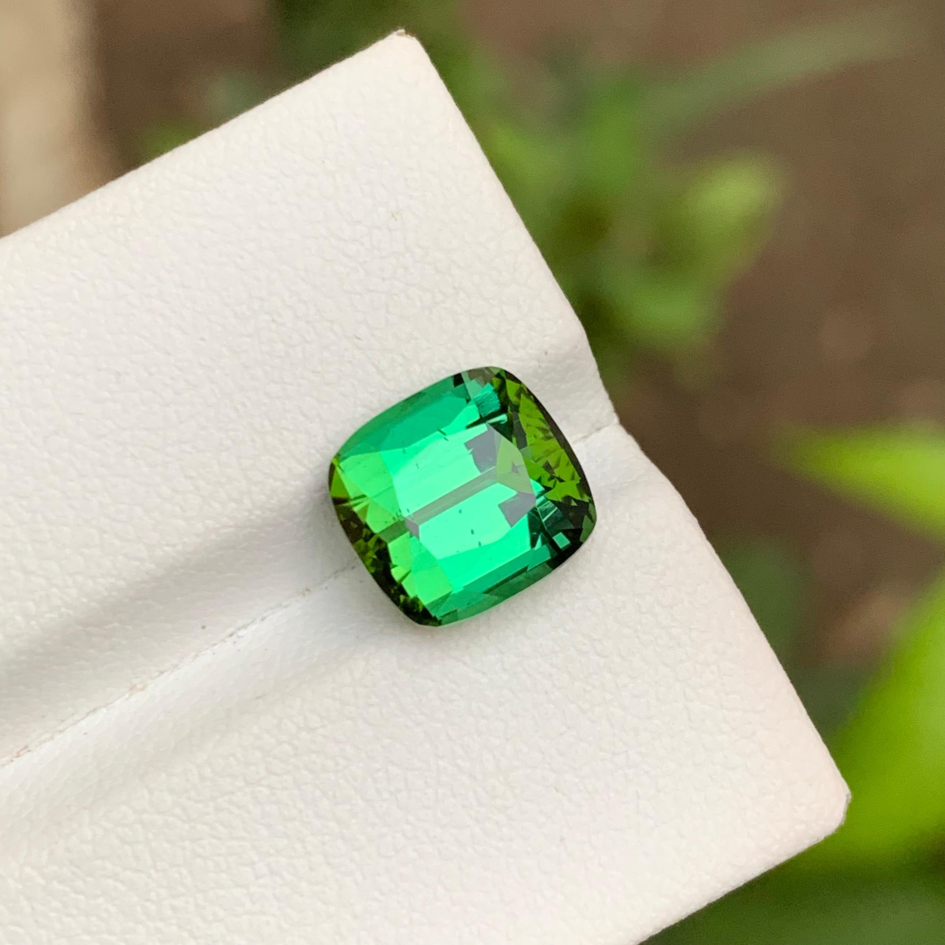 Gema Turmalina Verde Natural, 4.05 ct talla cojín para anillo, colgante joya en venta 3